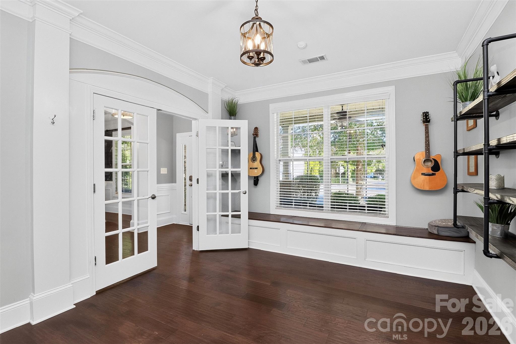 1550 Millbridge Parkway Property Photo 9