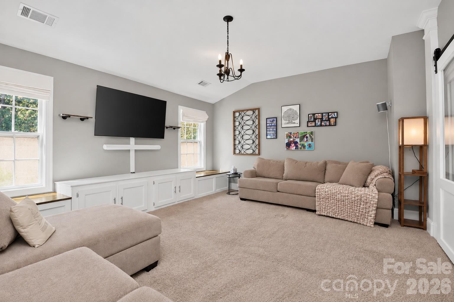 1550 Millbridge Parkway Property Photo 17