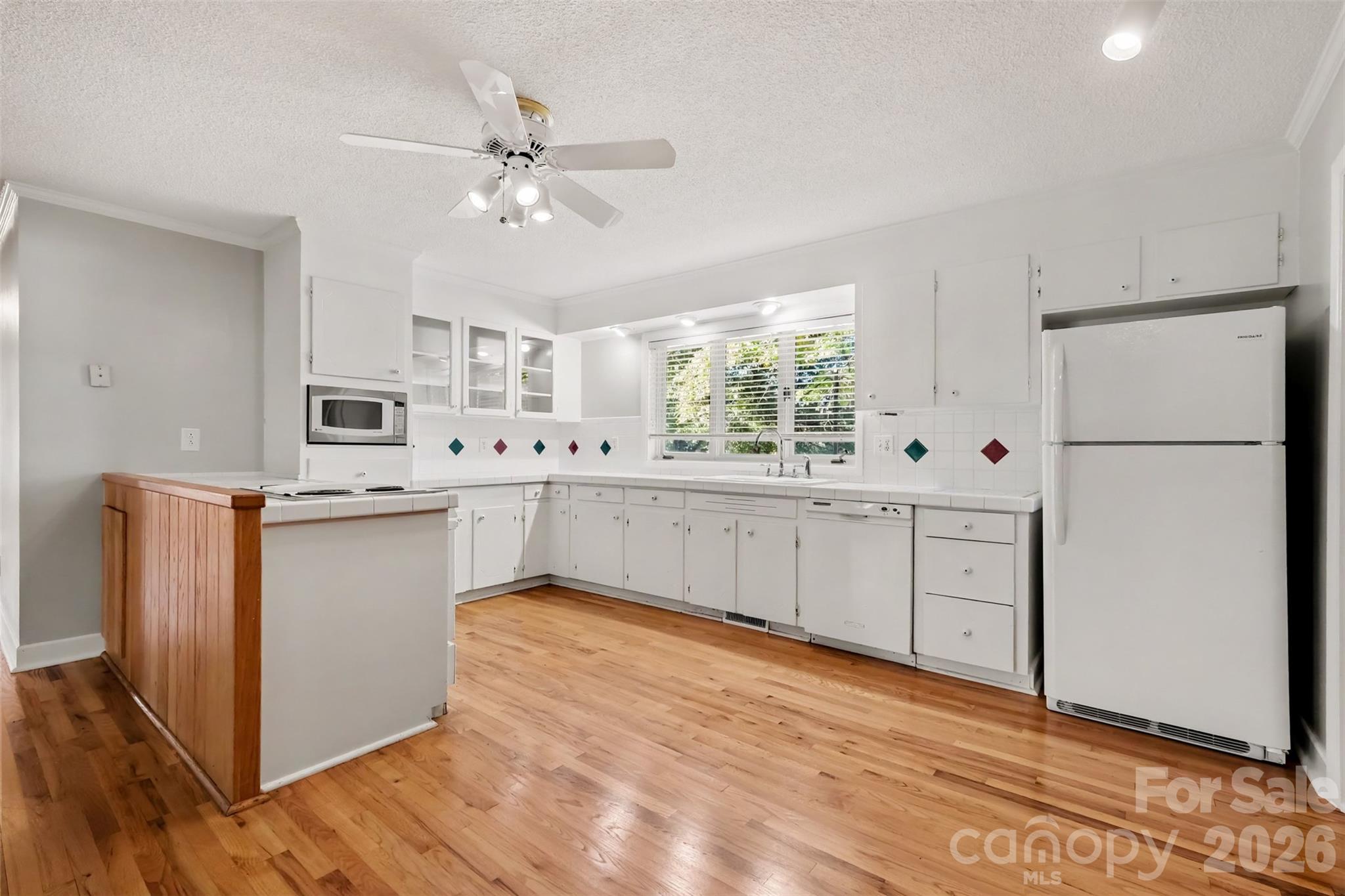 225 Edgewood Drive Property Photo 10