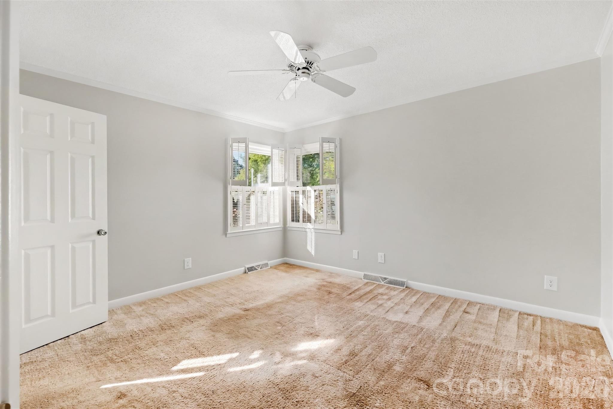 225 Edgewood Drive Property Photo 14