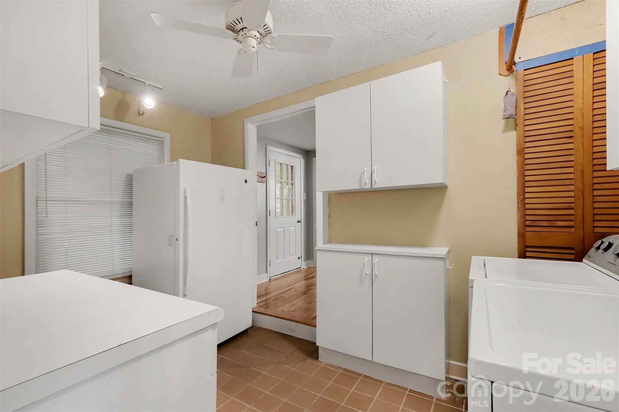225 Edgewood Drive Property Photo 18