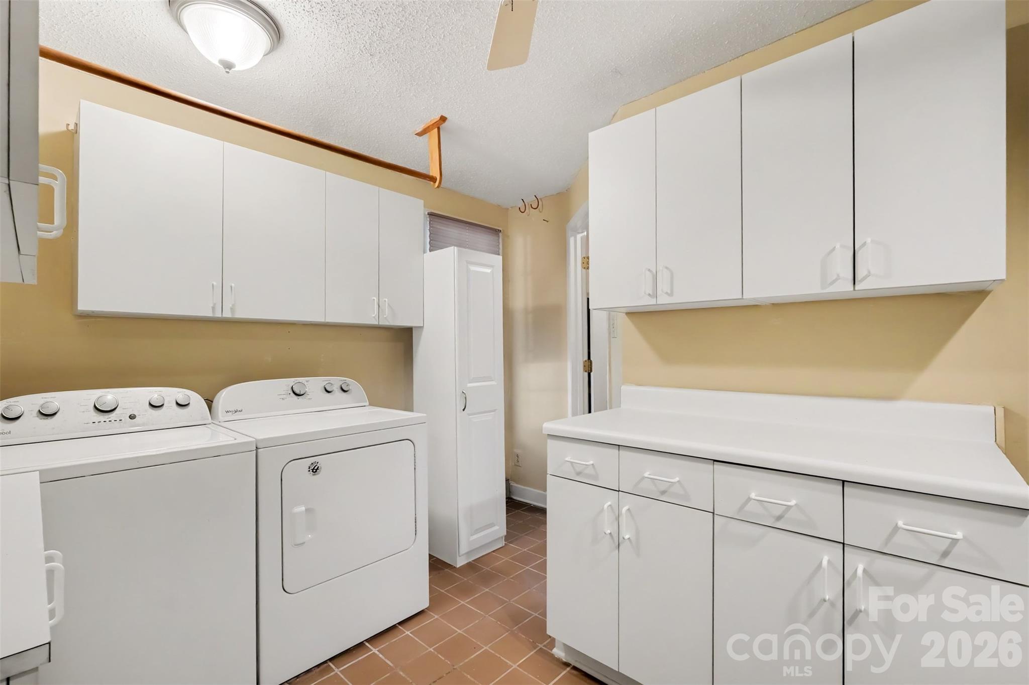 225 Edgewood Drive Property Photo 20