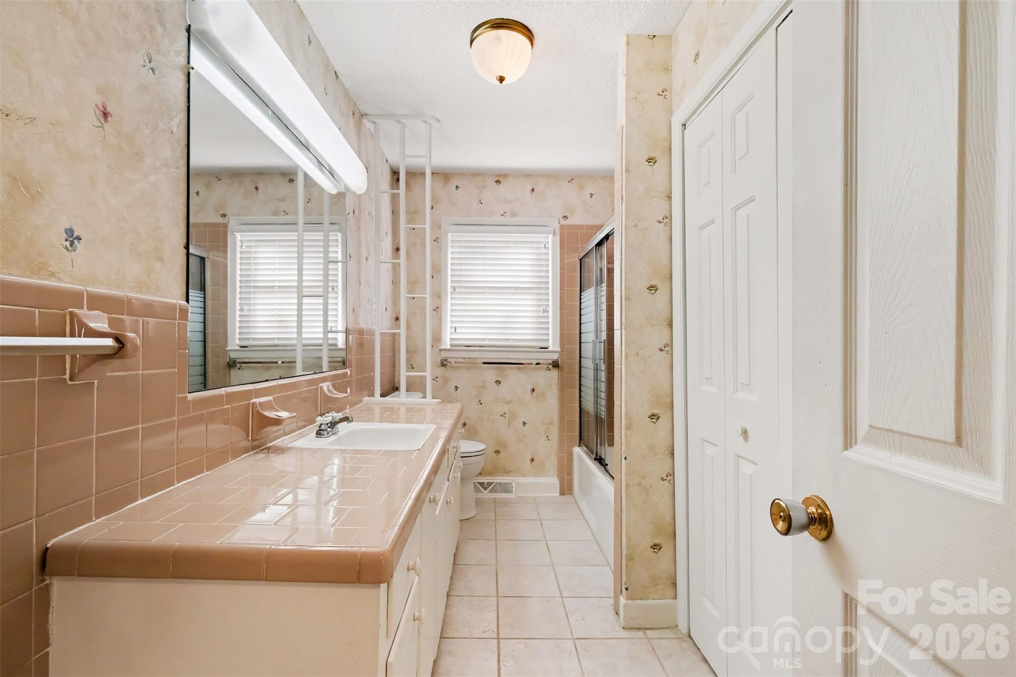 225 Edgewood Drive Property Photo 23