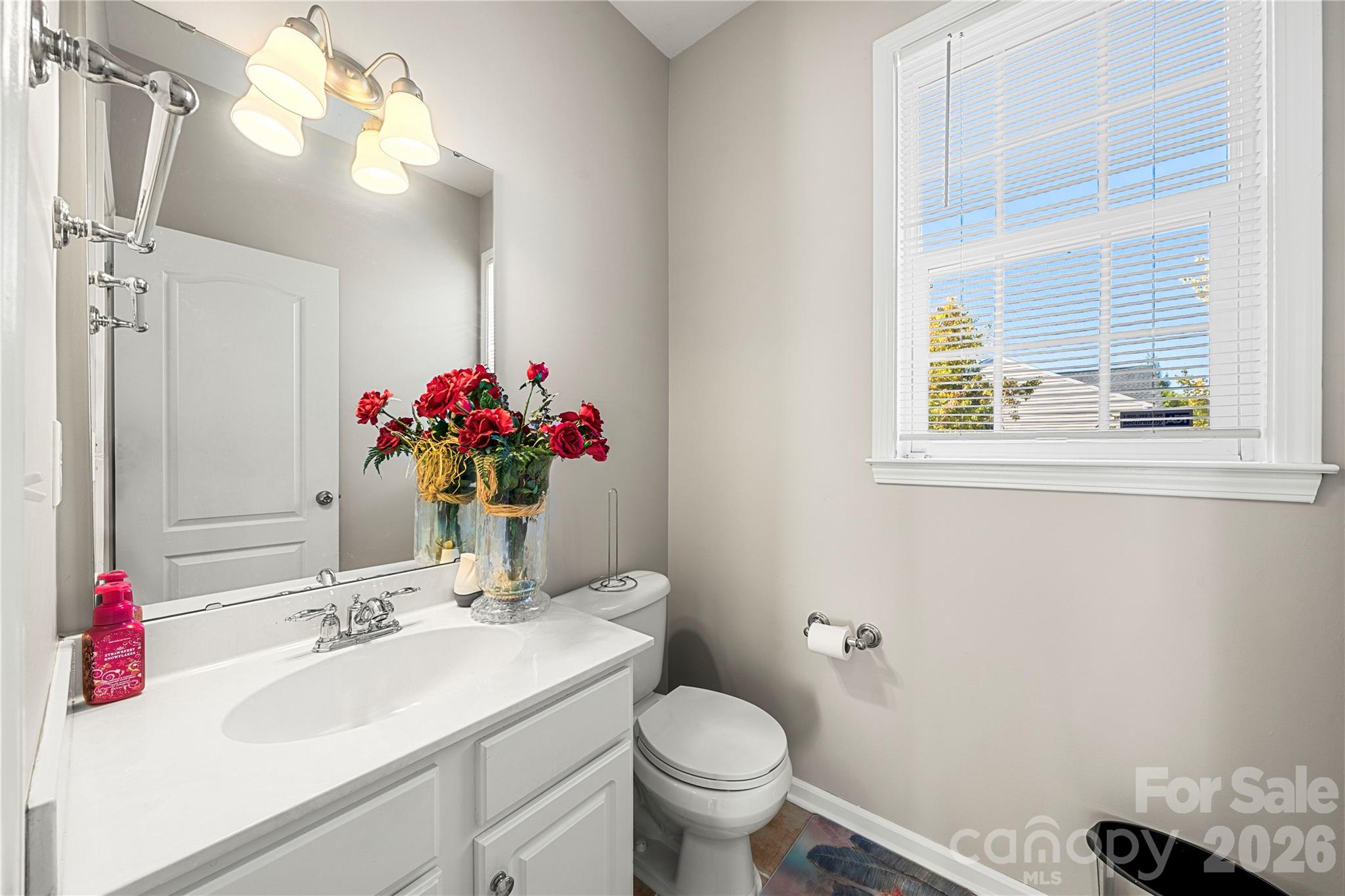 2602 Mullis Lane Property Photo 11