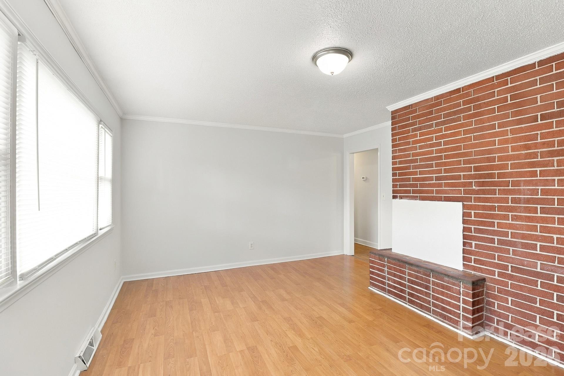 2338 Linwood Road Property Photo 5