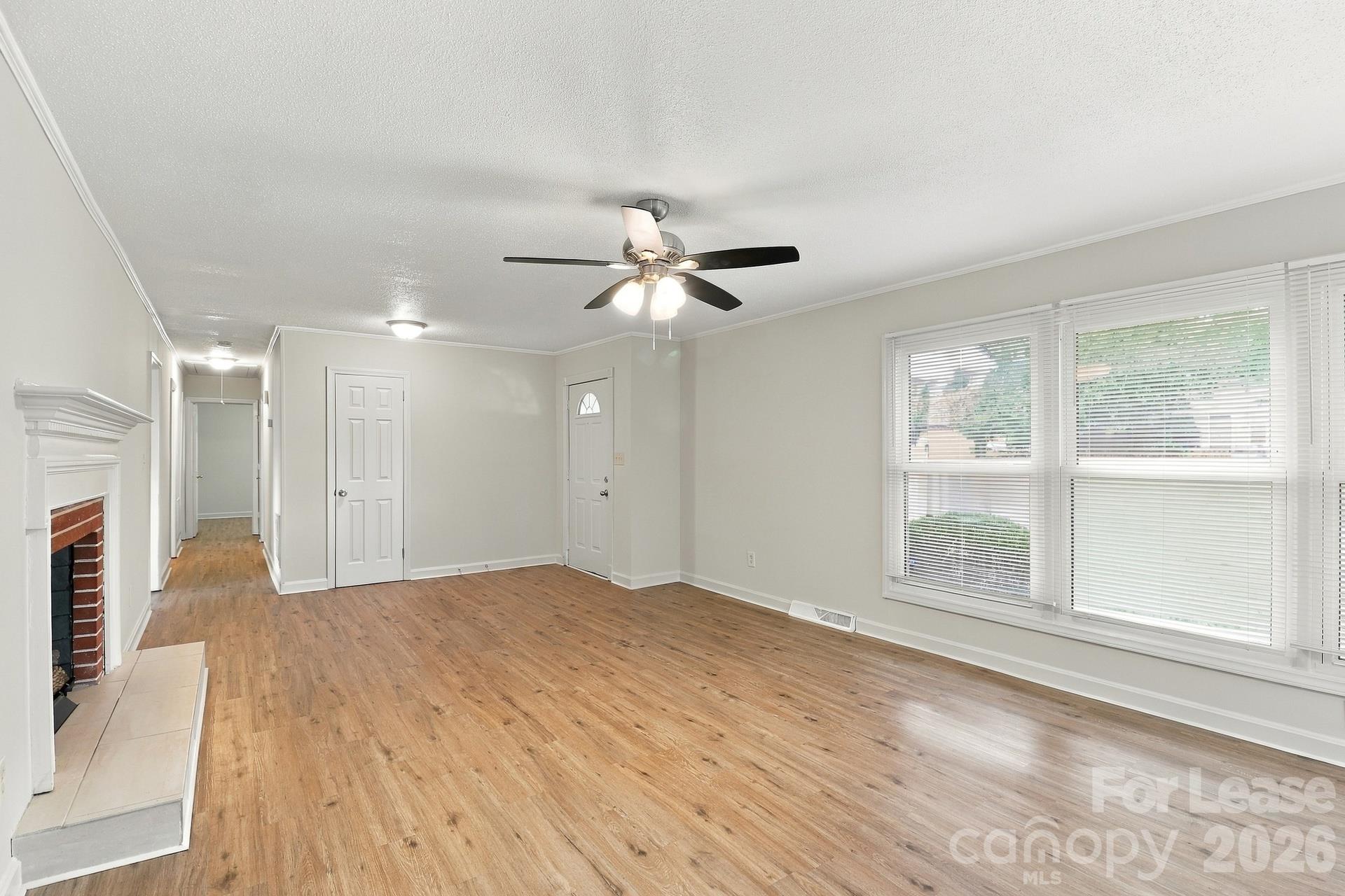 2338 Linwood Road Property Photo 8