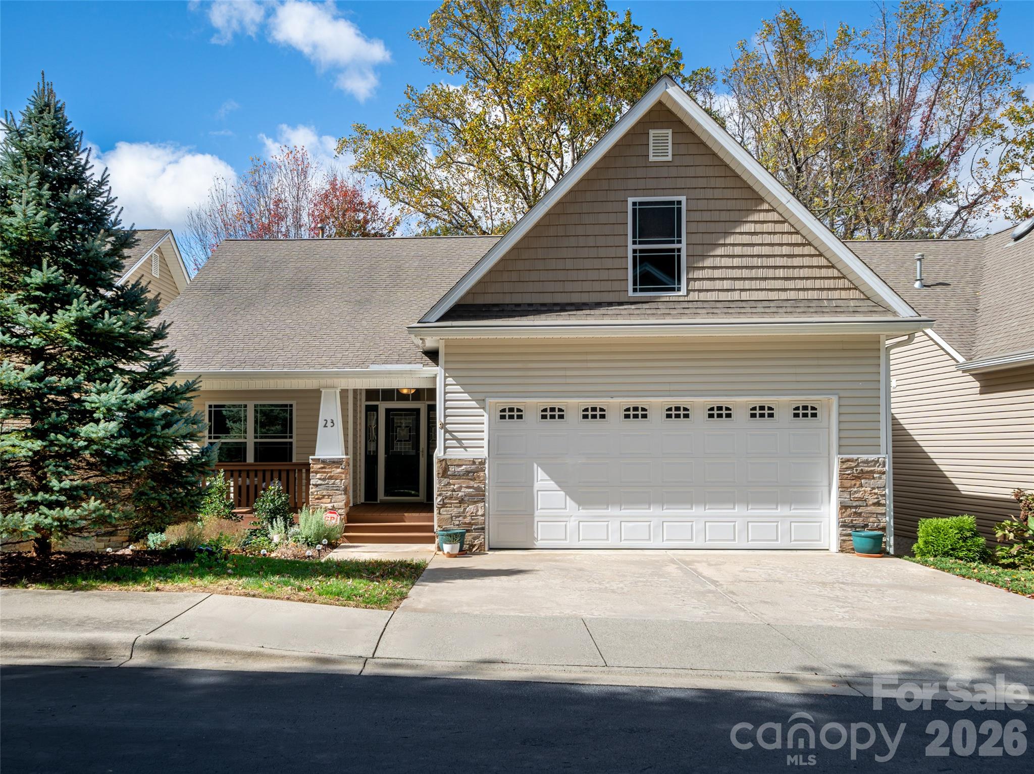 23 Prairie Path Property Photo 1