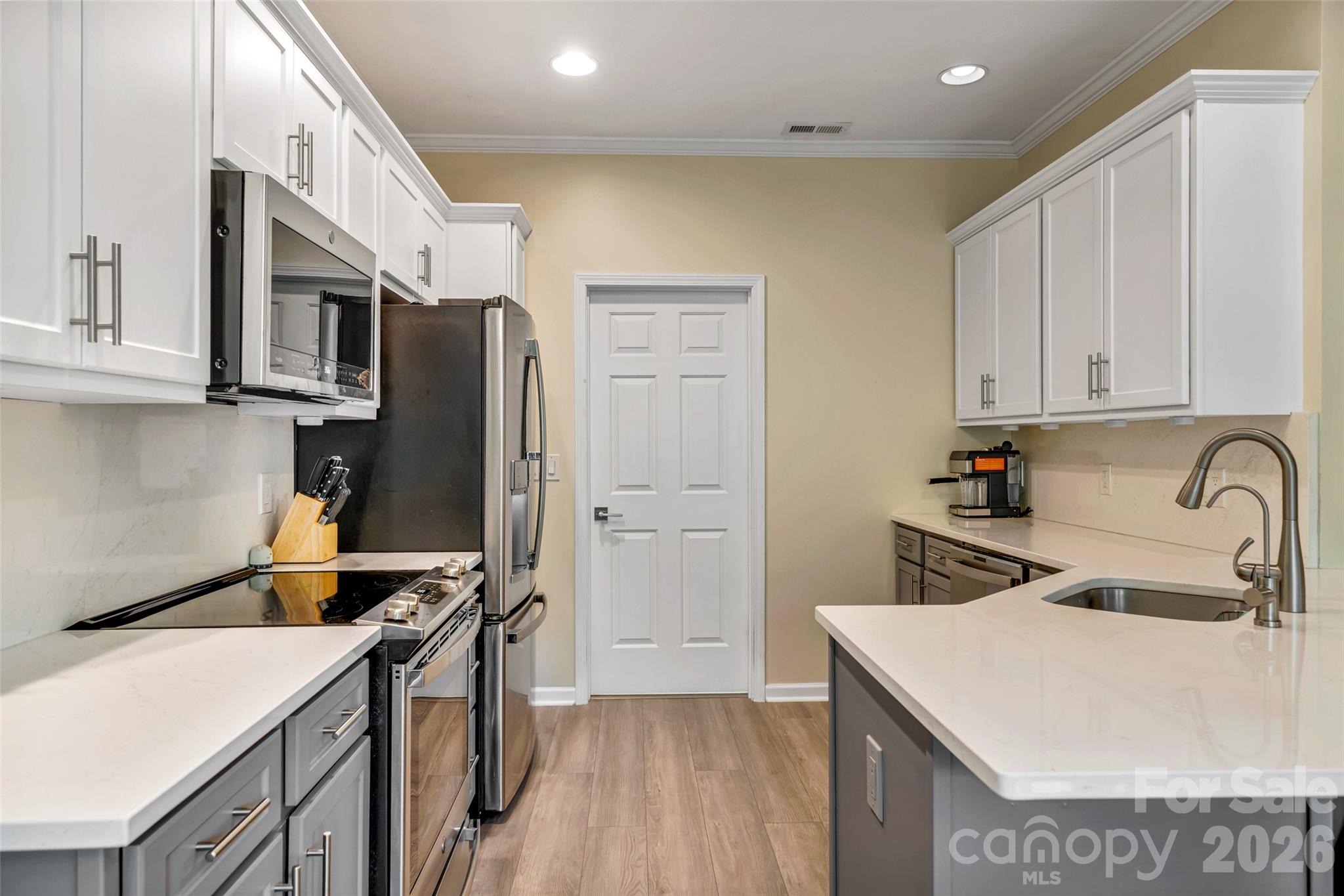 23 Prairie Path Property Photo 16