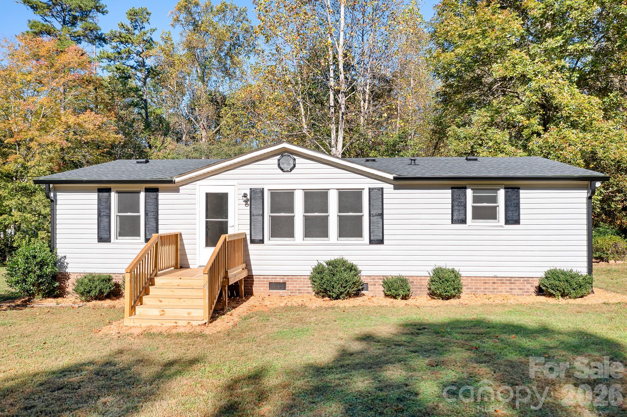 782 Monterey Drive Property Photo 1