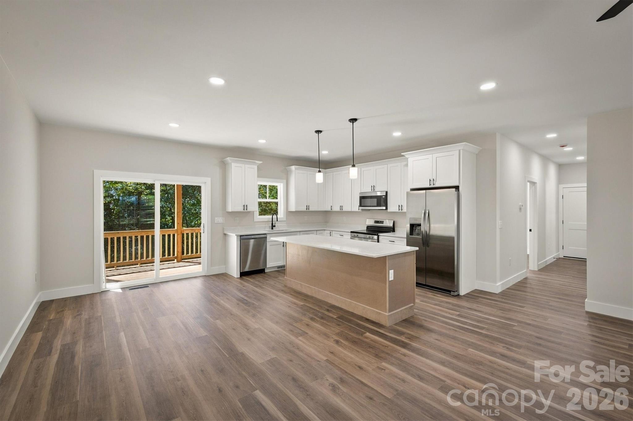 2968 Woodwind Drive Property Photo 8