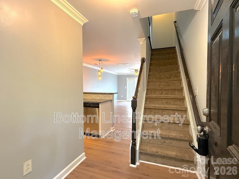 1218 Green Oaks Lane Property Photo 2