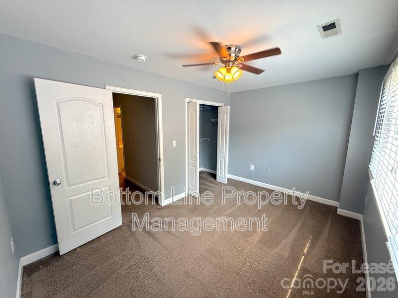 1218 Green Oaks Lane Property Photo 12