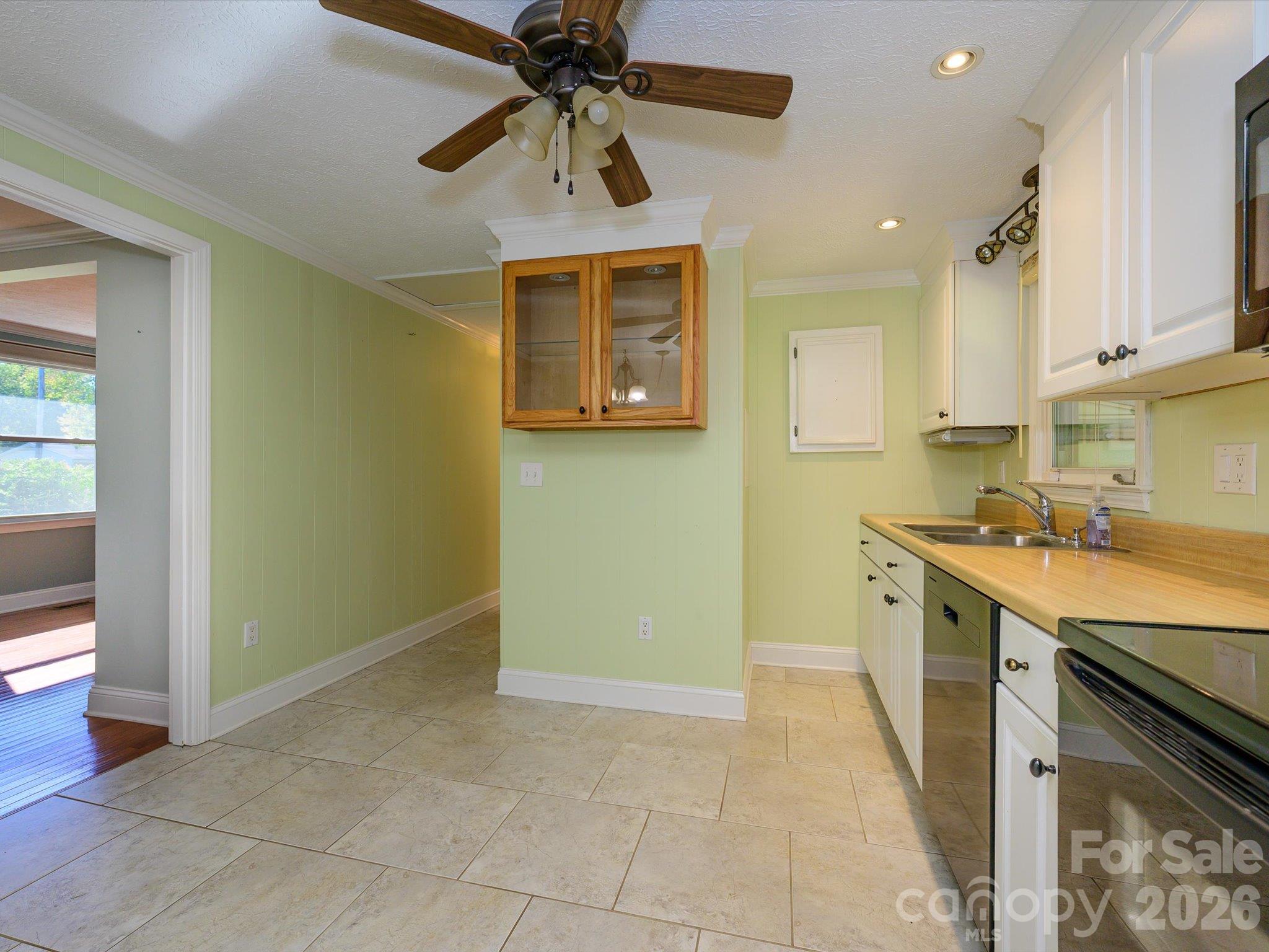 3714 Fieldcrest Circle Property Photo 11