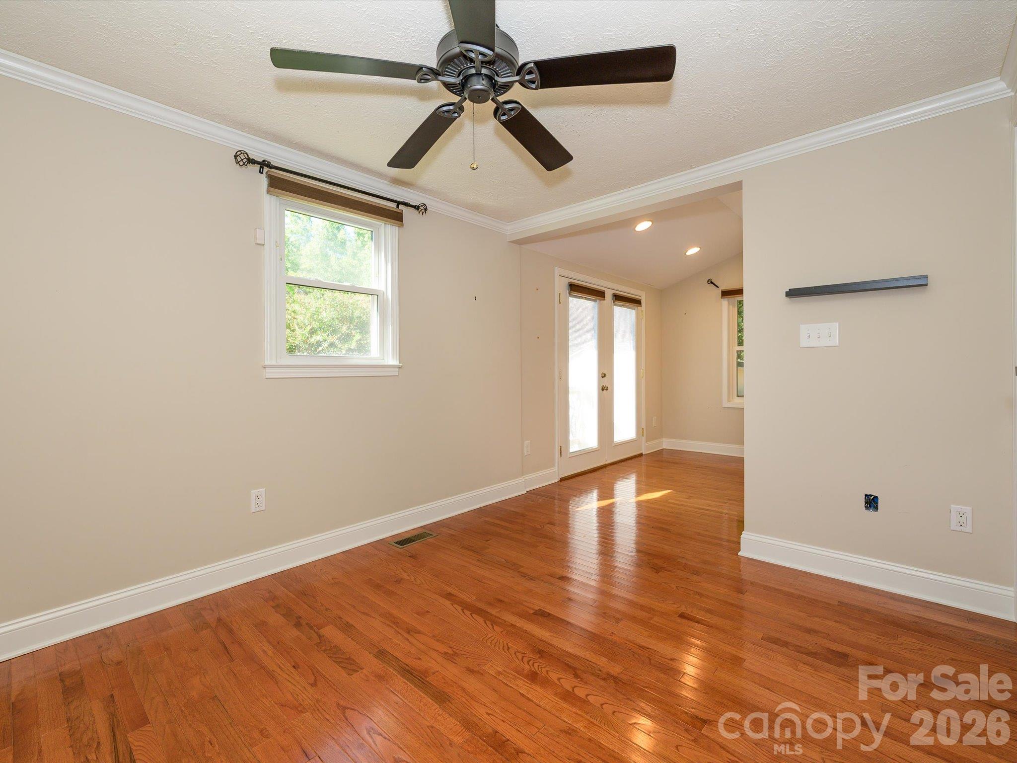 3714 Fieldcrest Circle Property Photo 16