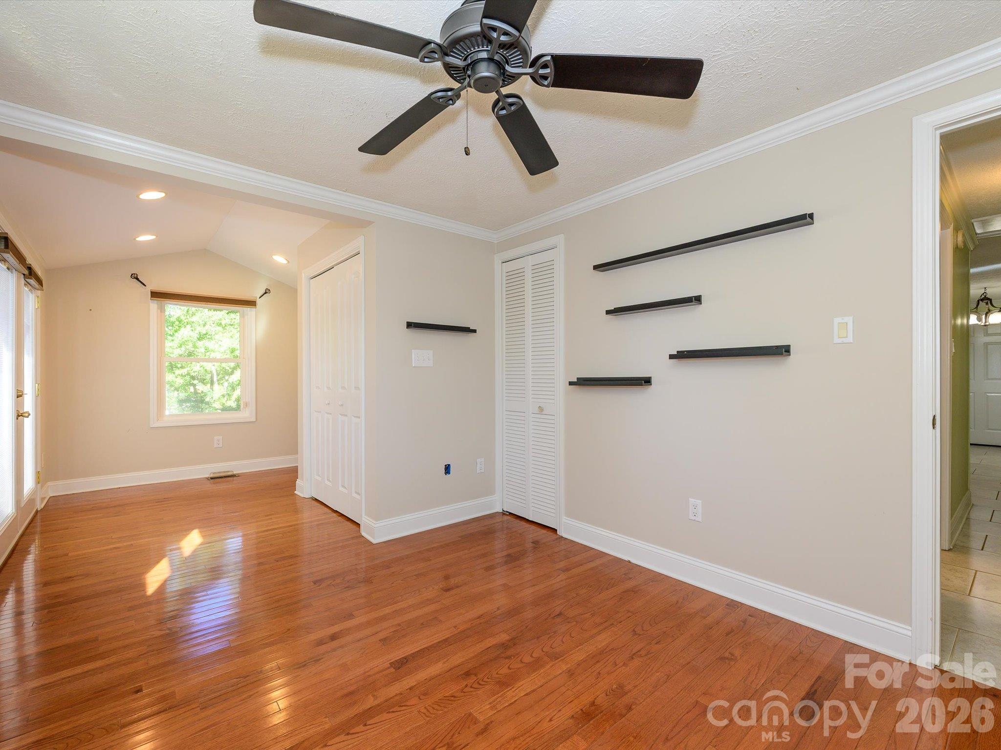 3714 Fieldcrest Circle Property Photo 17