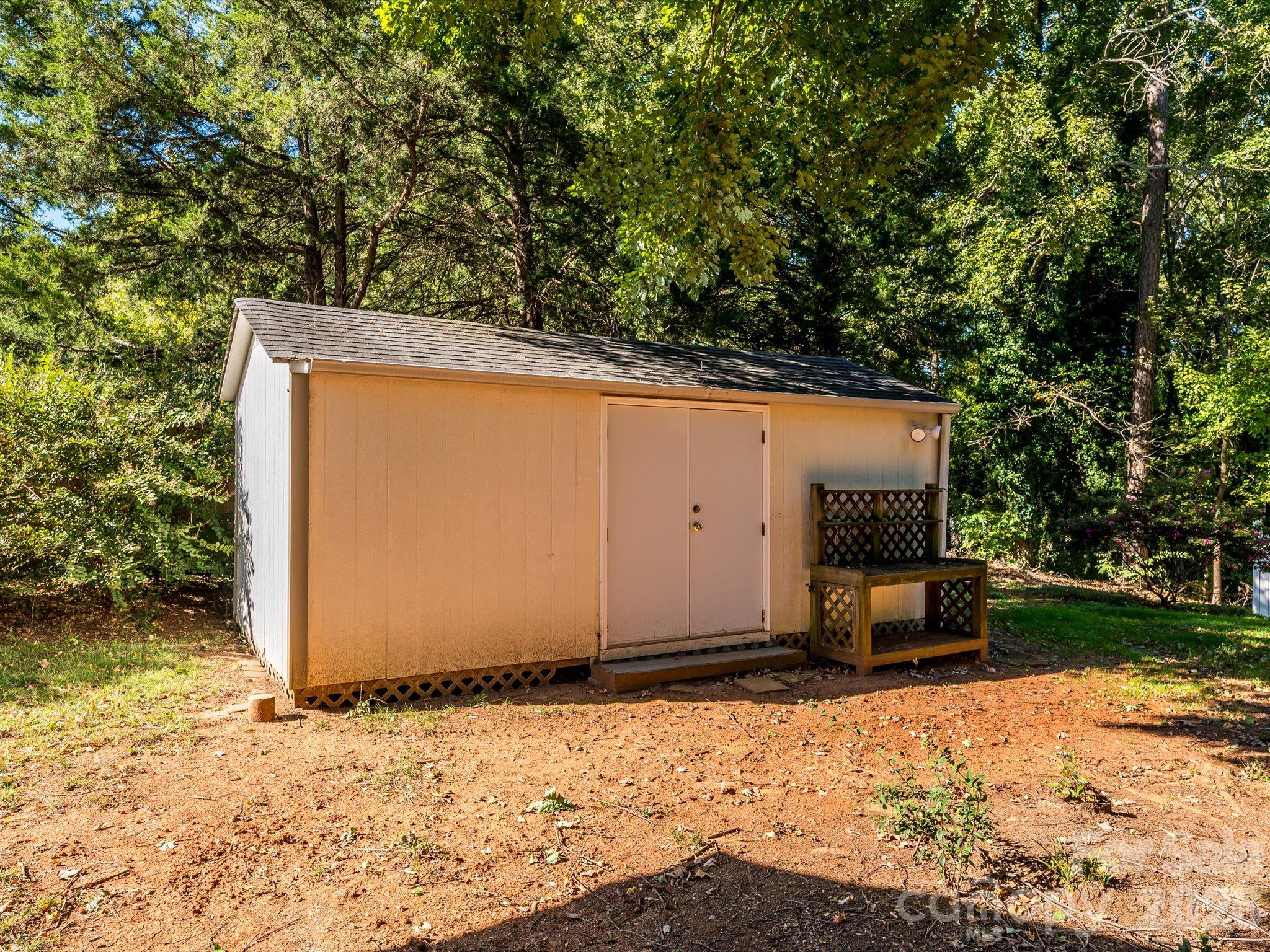 3714 Fieldcrest Circle Property Photo 21