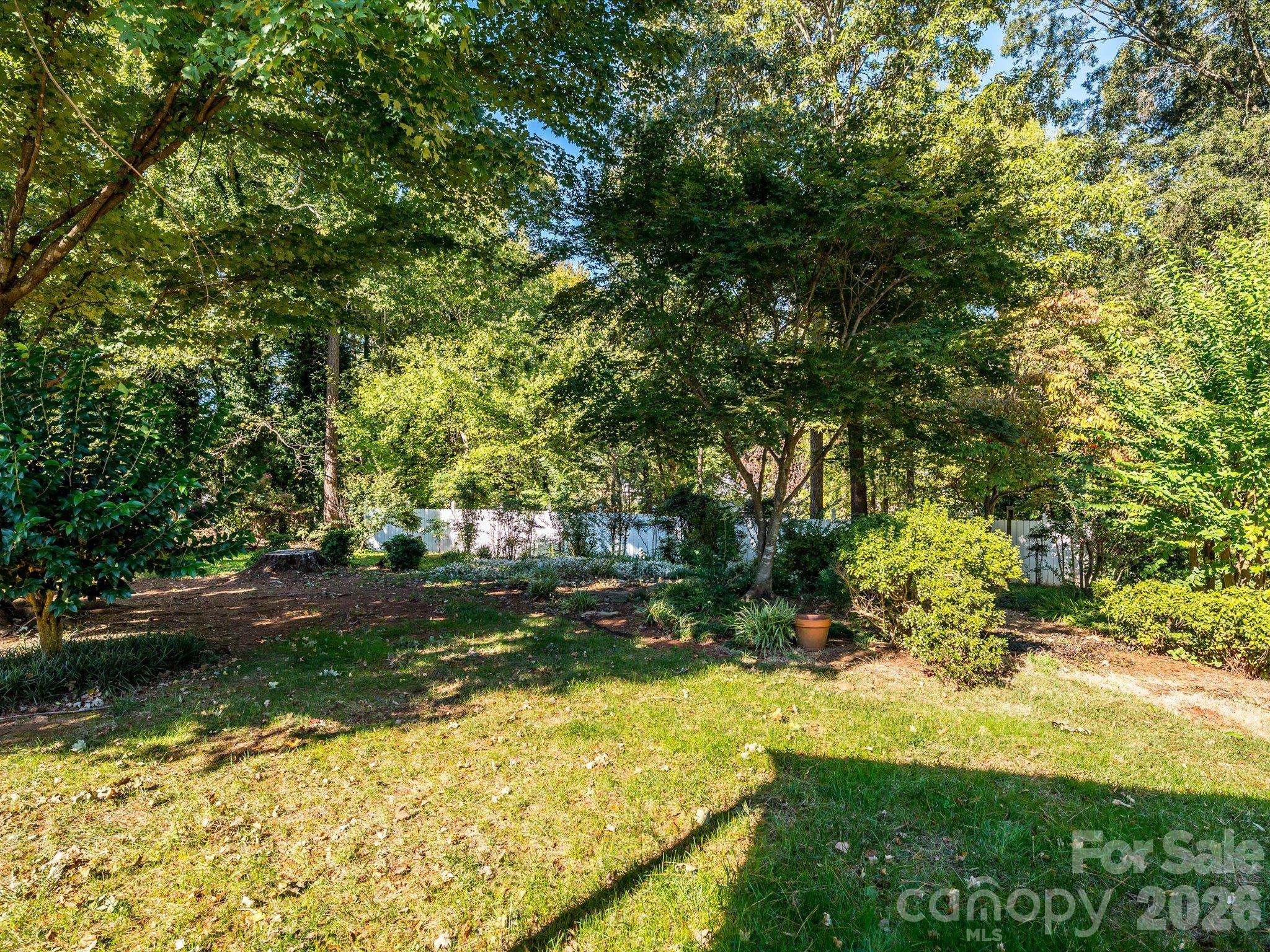 3714 Fieldcrest Circle Property Photo 23