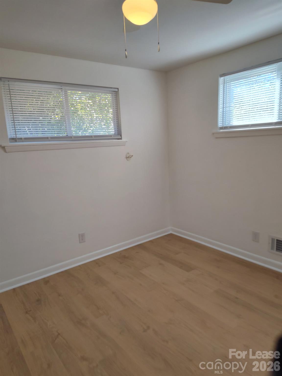 466 26th Avenue Property Photo 5