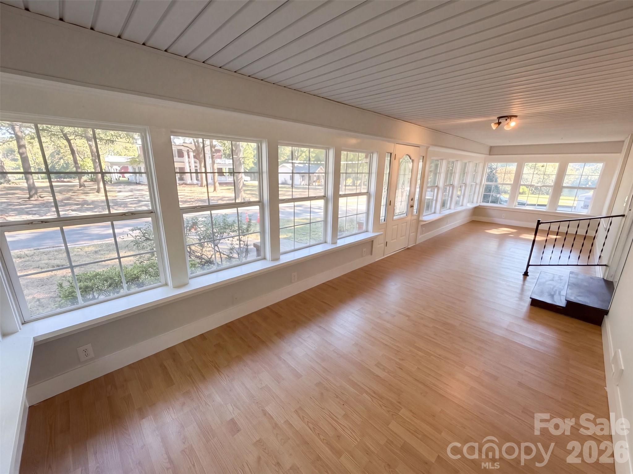 208 Elm Street Property Photo 11