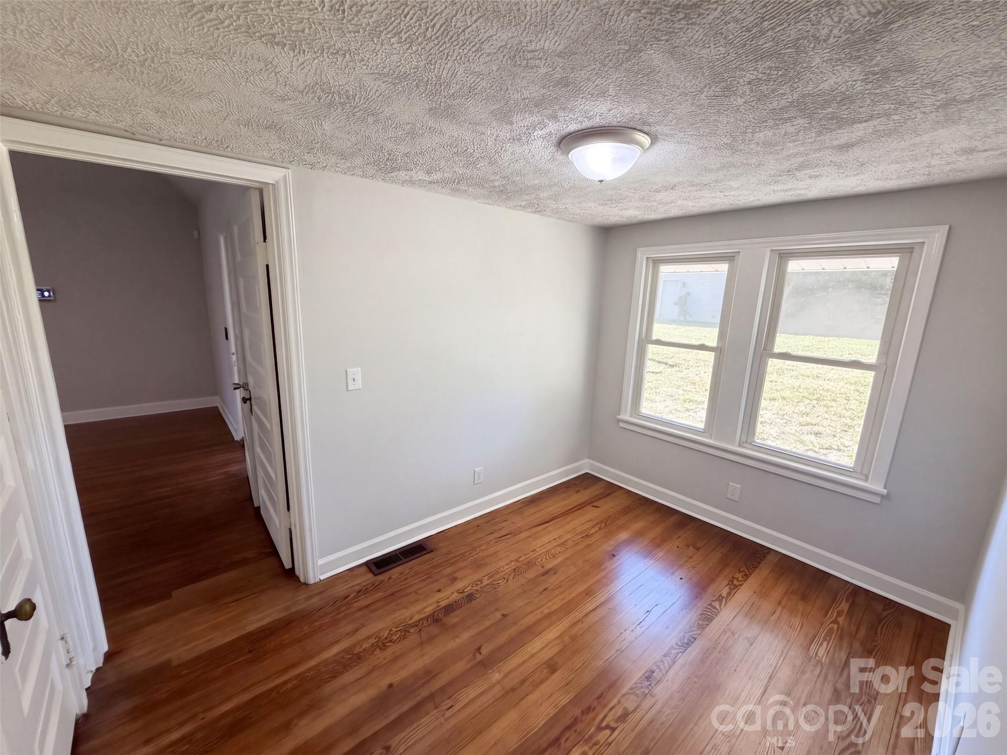 208 Elm Street Property Photo 15