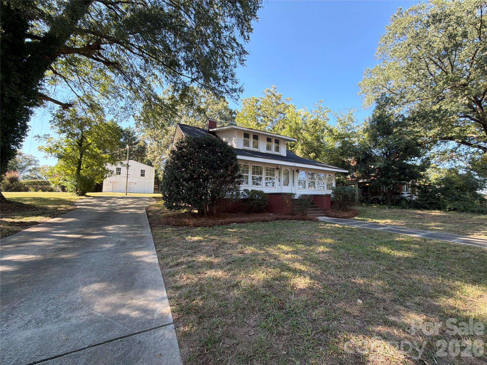 208 Elm Street Property Photo 21