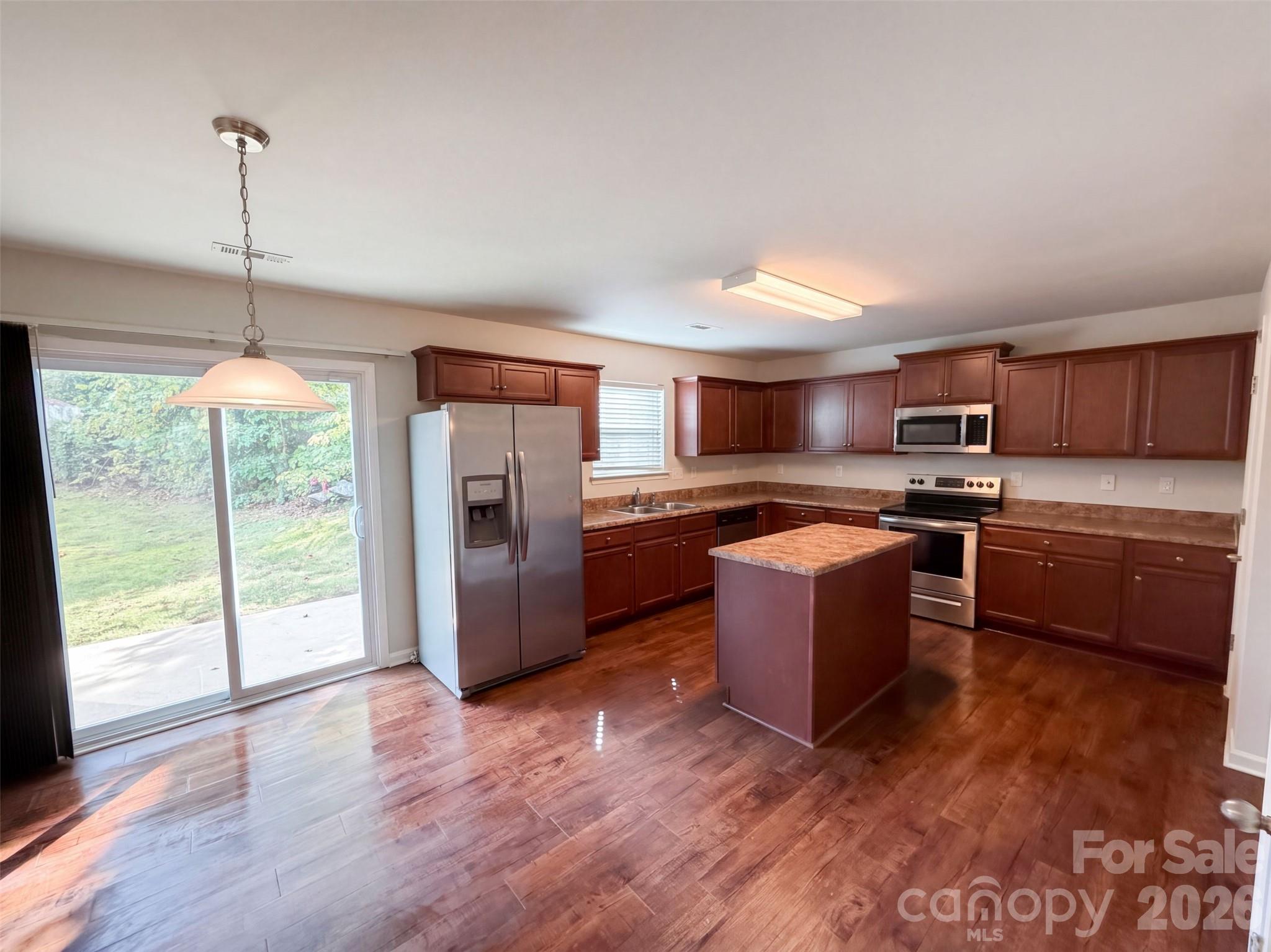 900 Etta Place Property Photo 3