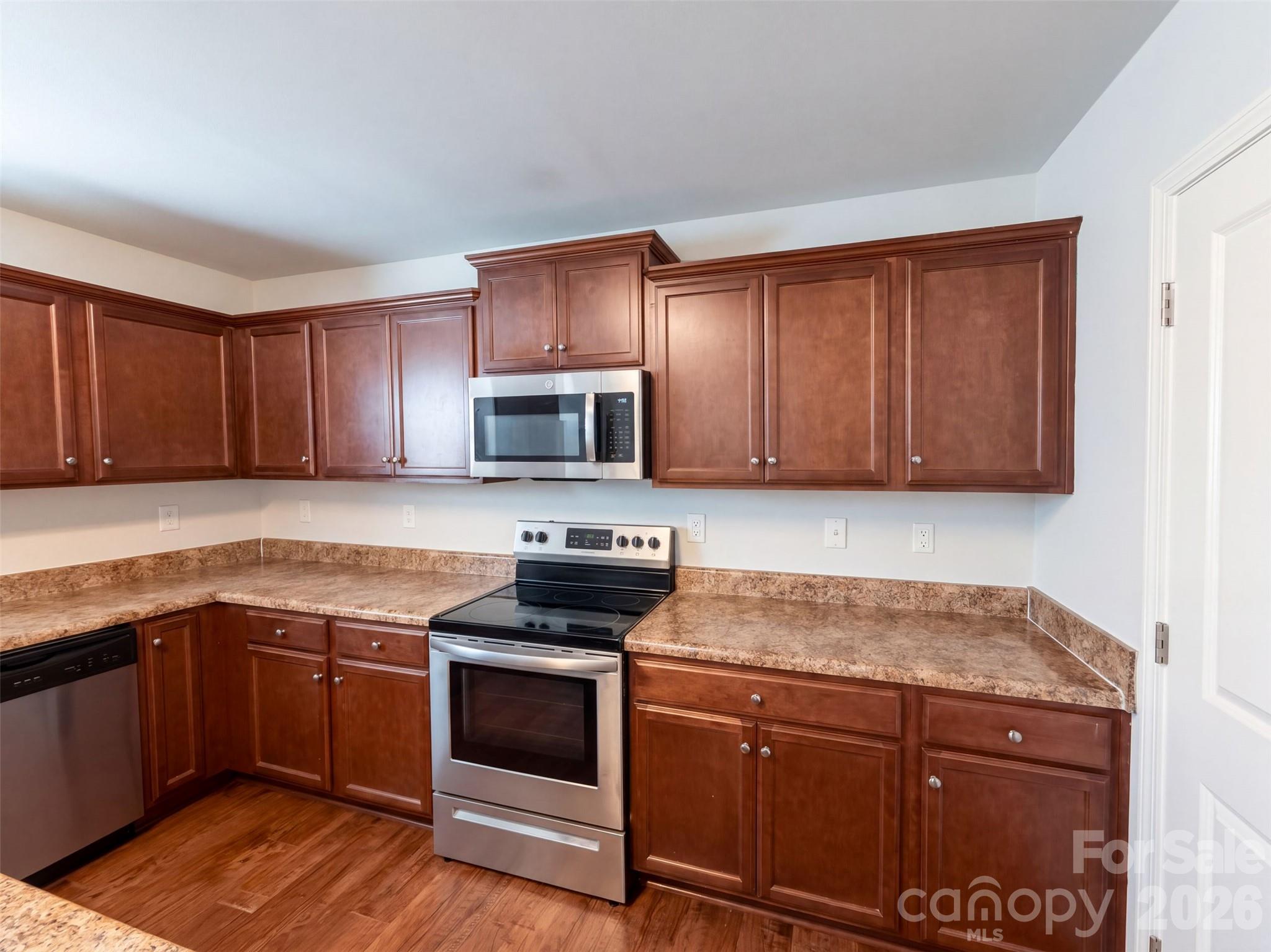 900 Etta Place Property Photo 8