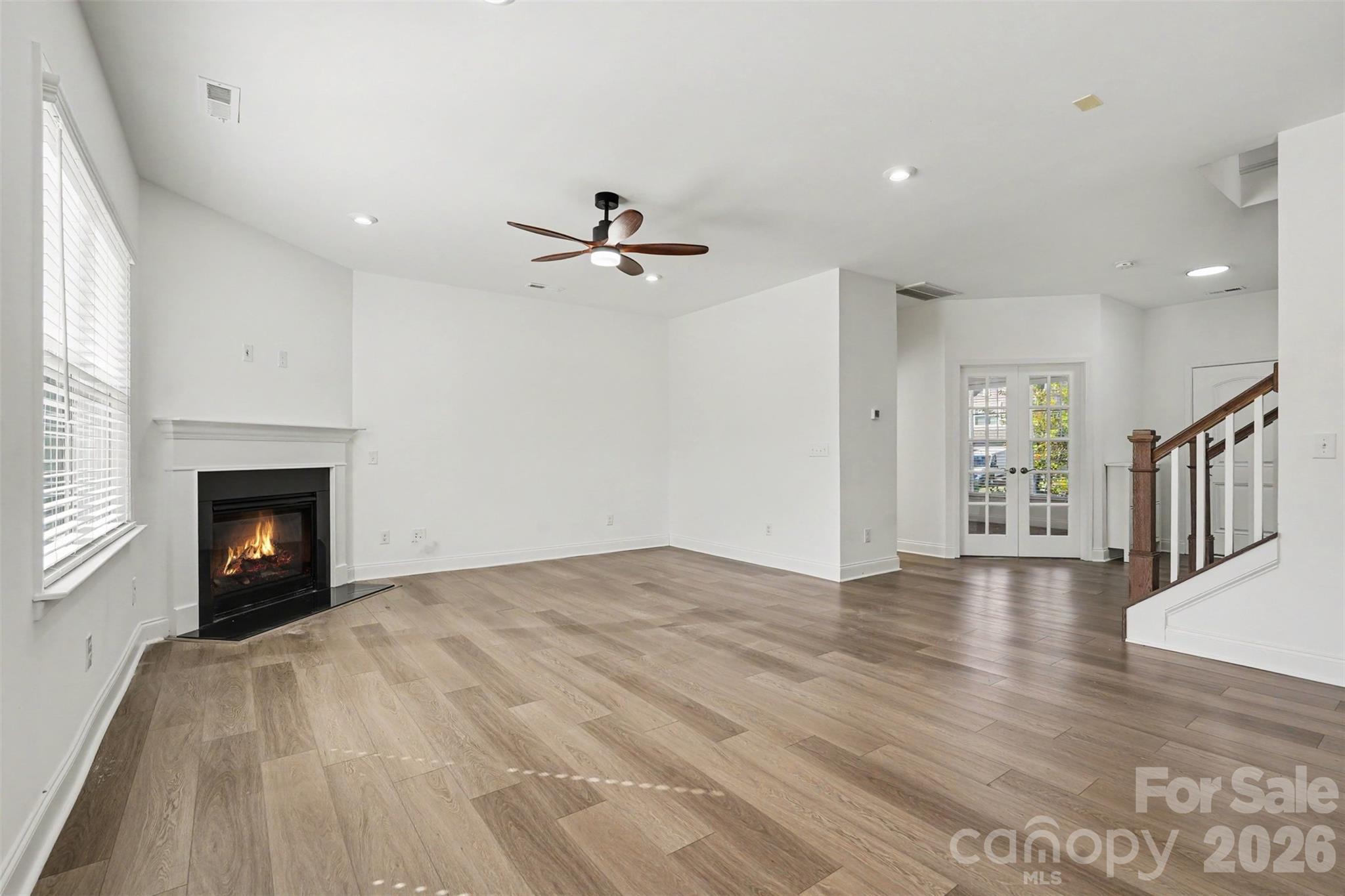 19221 Yellow Birch Drive Property Photo 7