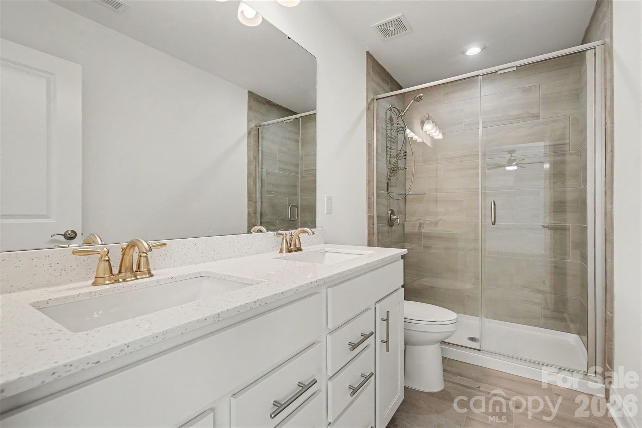 19221 Yellow Birch Drive Property Photo 16