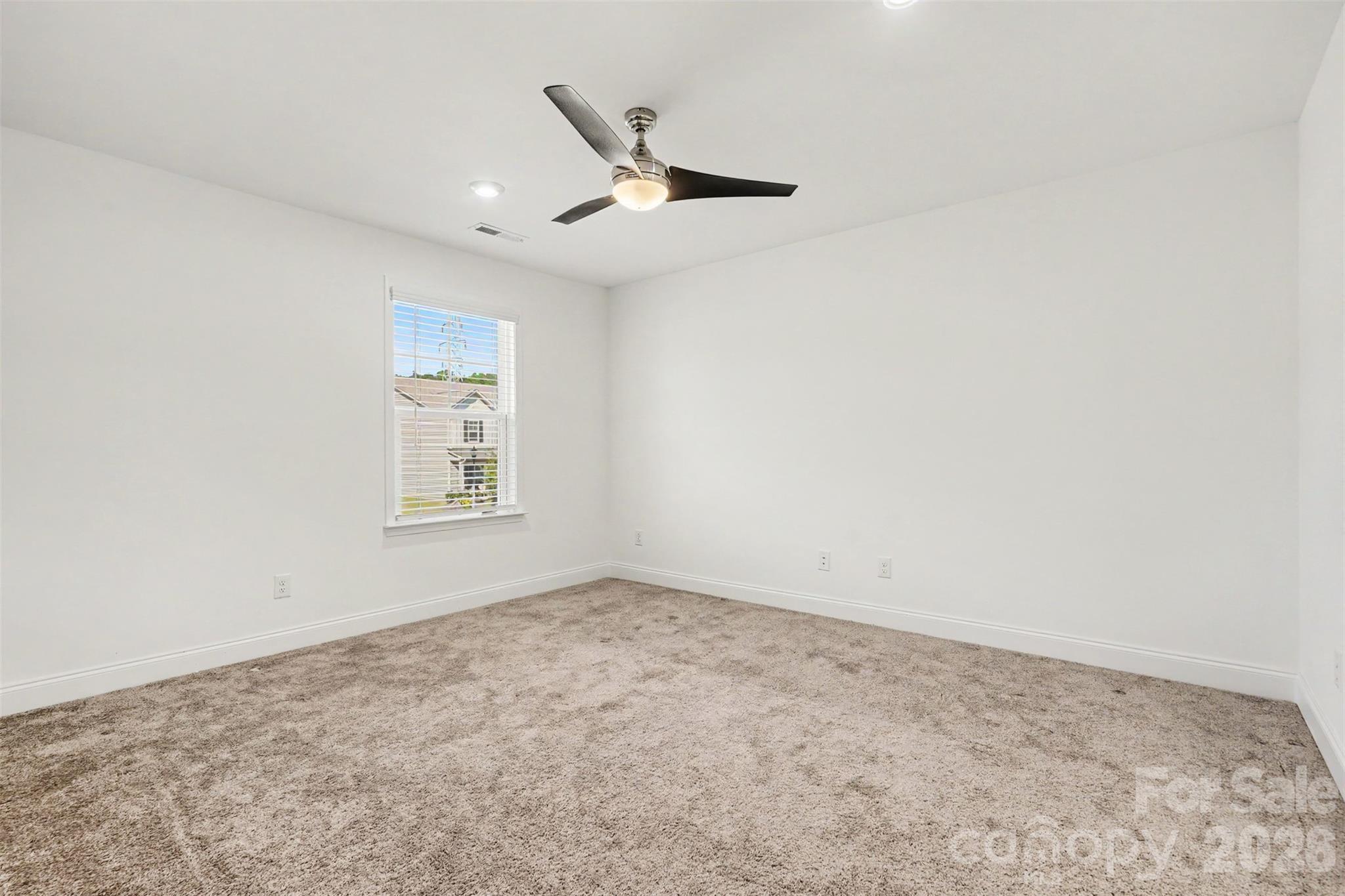 19221 Yellow Birch Drive Property Photo 18