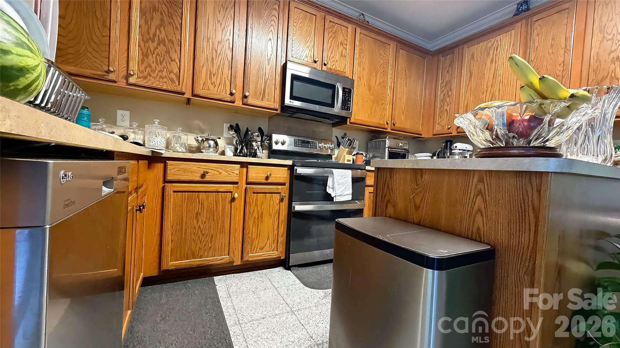8428 Glaze Court Property Photo 11