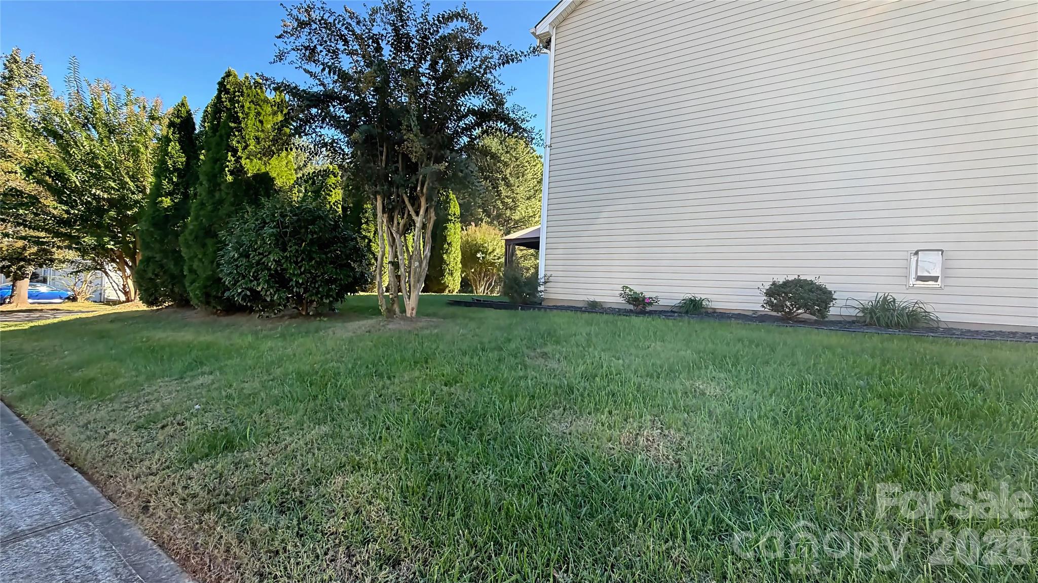 8428 Glaze Court Property Photo 25