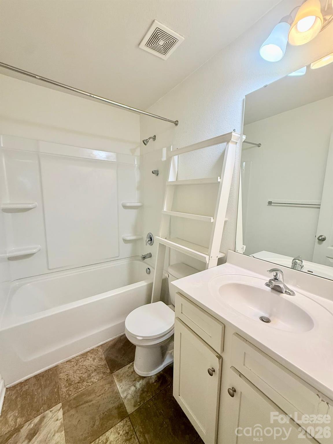 2101 Talbert Court Property Photo 21