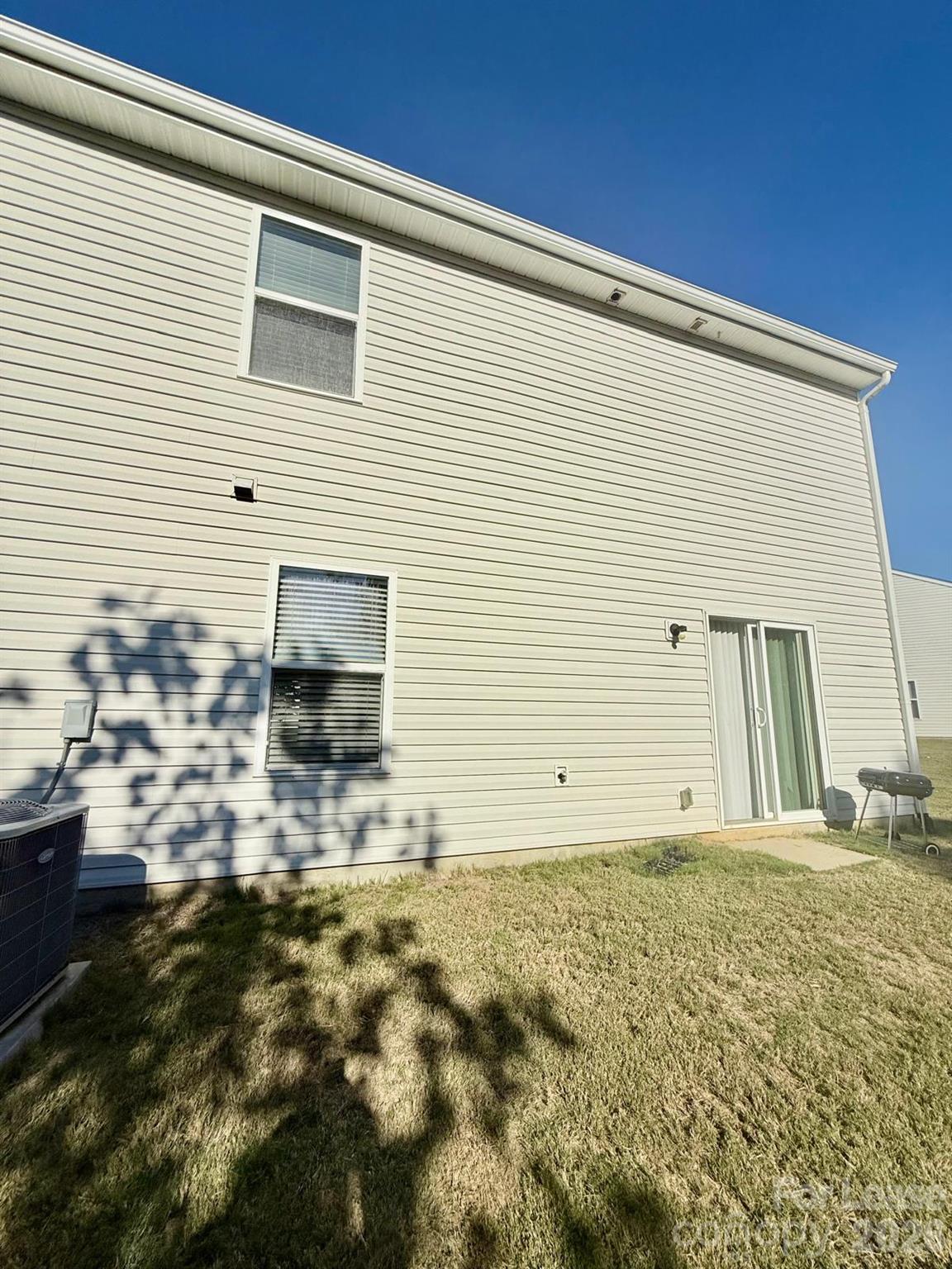 2101 Talbert Court Property Photo 25