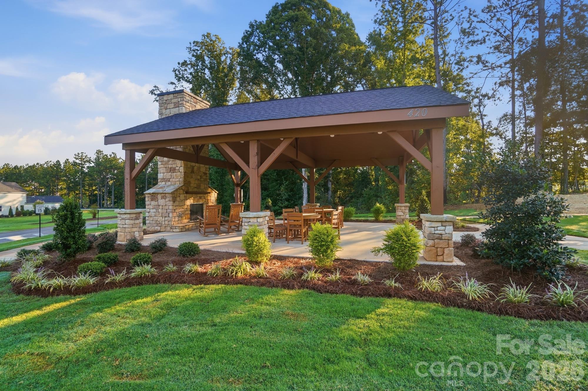 609 Markfield Street Property Photo 17