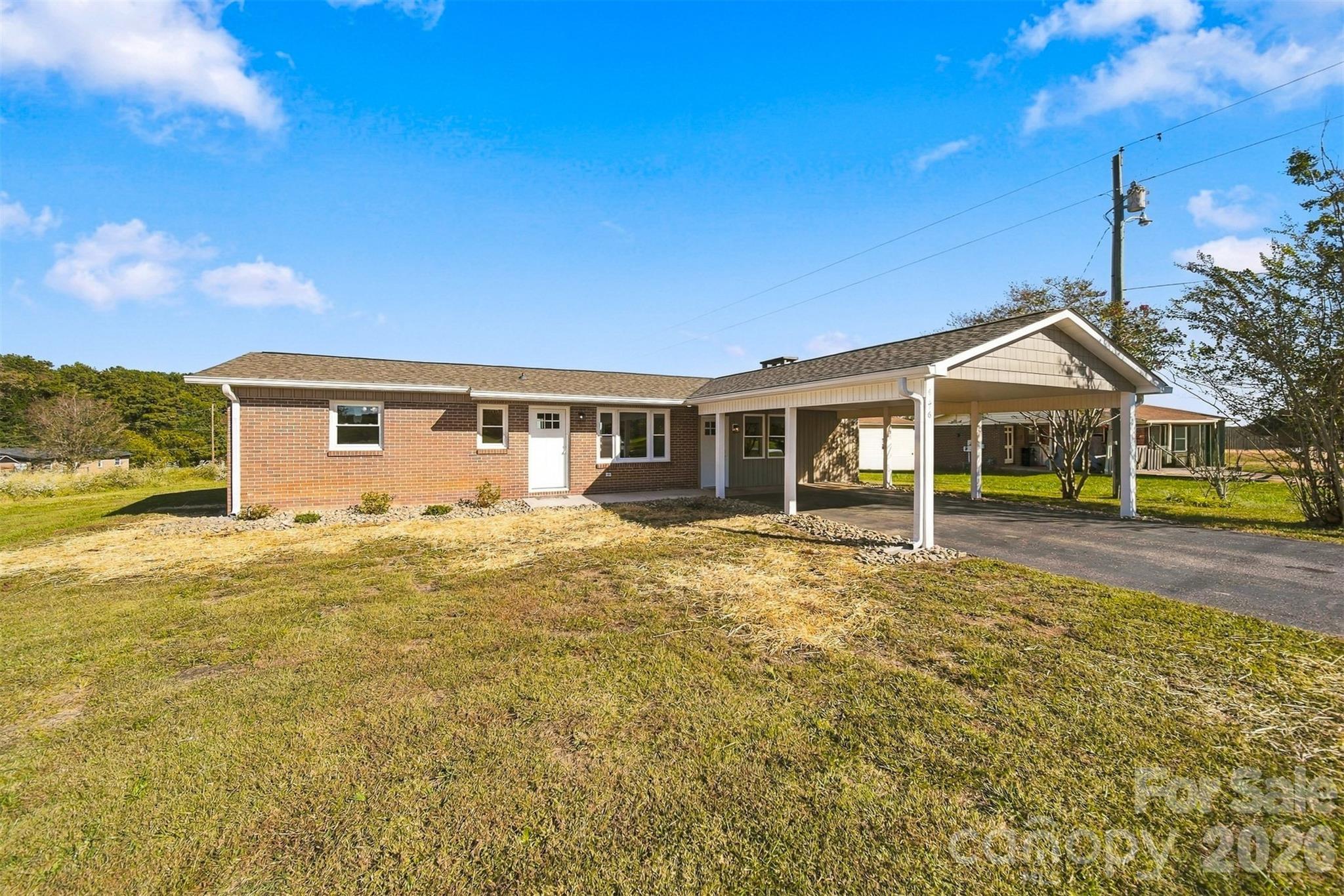4176 Grace Chapel Road Property Photo 1