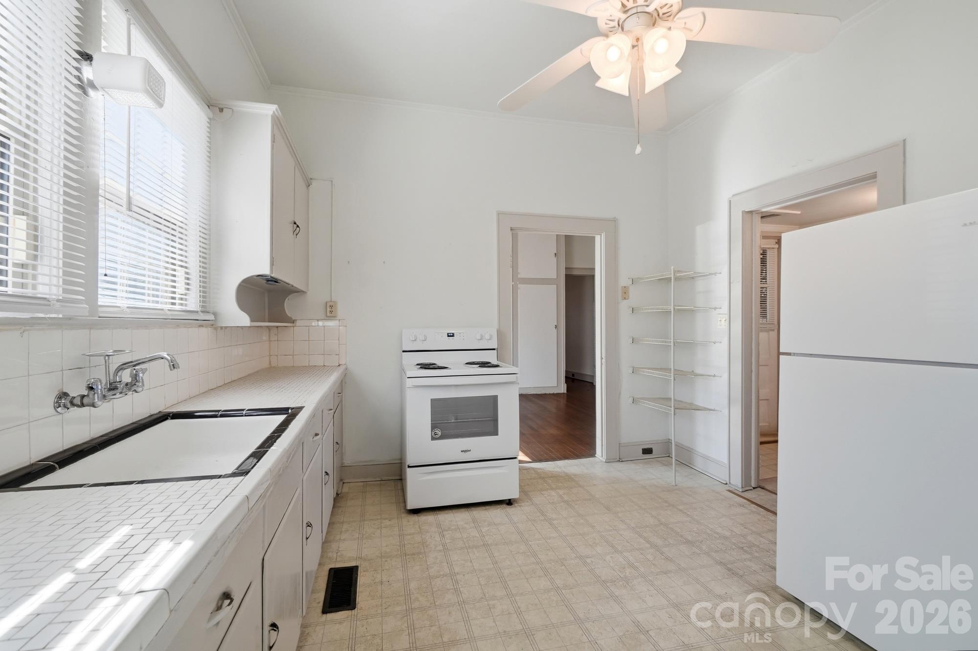 214 Cb Crook Drive Property Photo 12