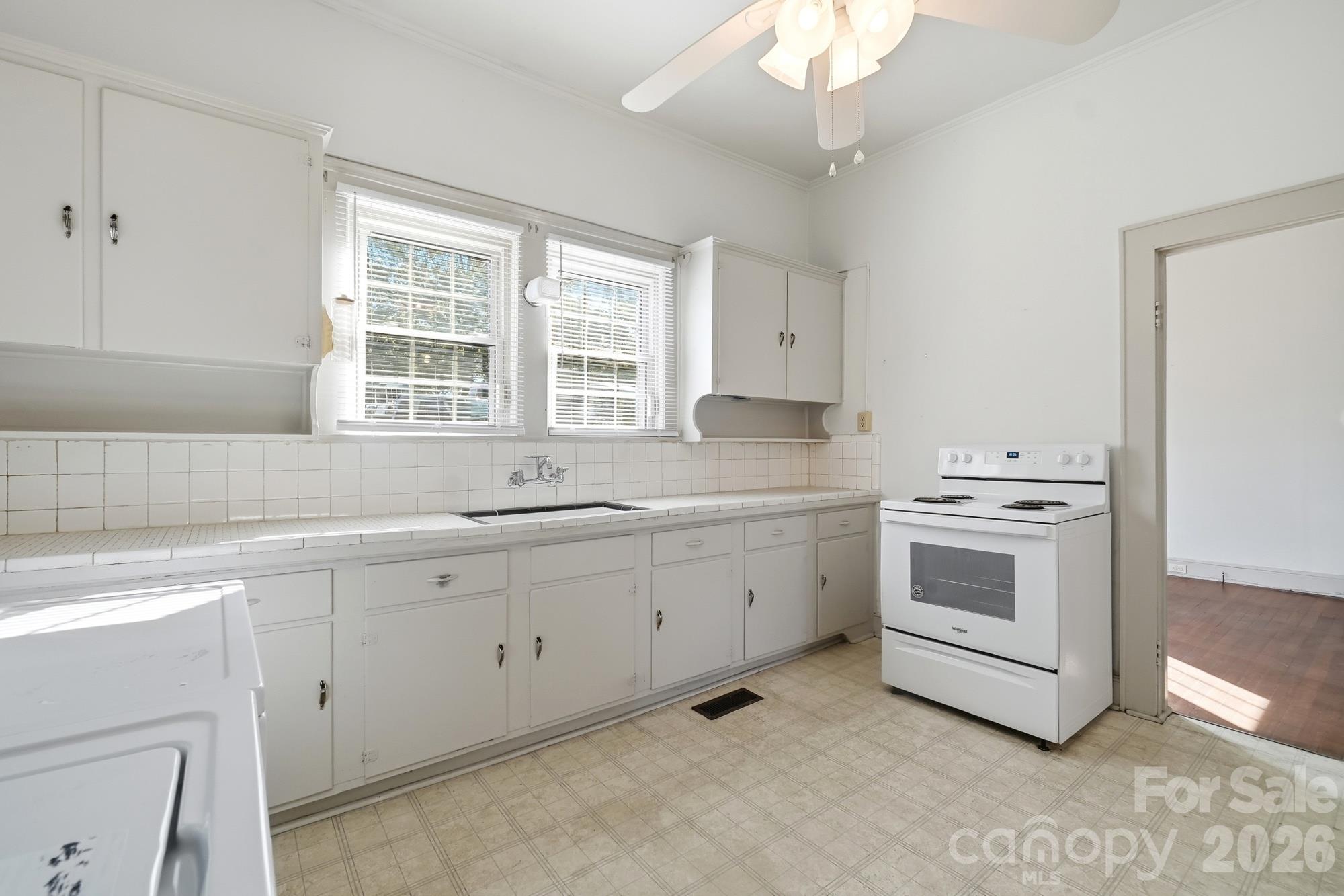 214 Cb Crook Drive Property Photo 13