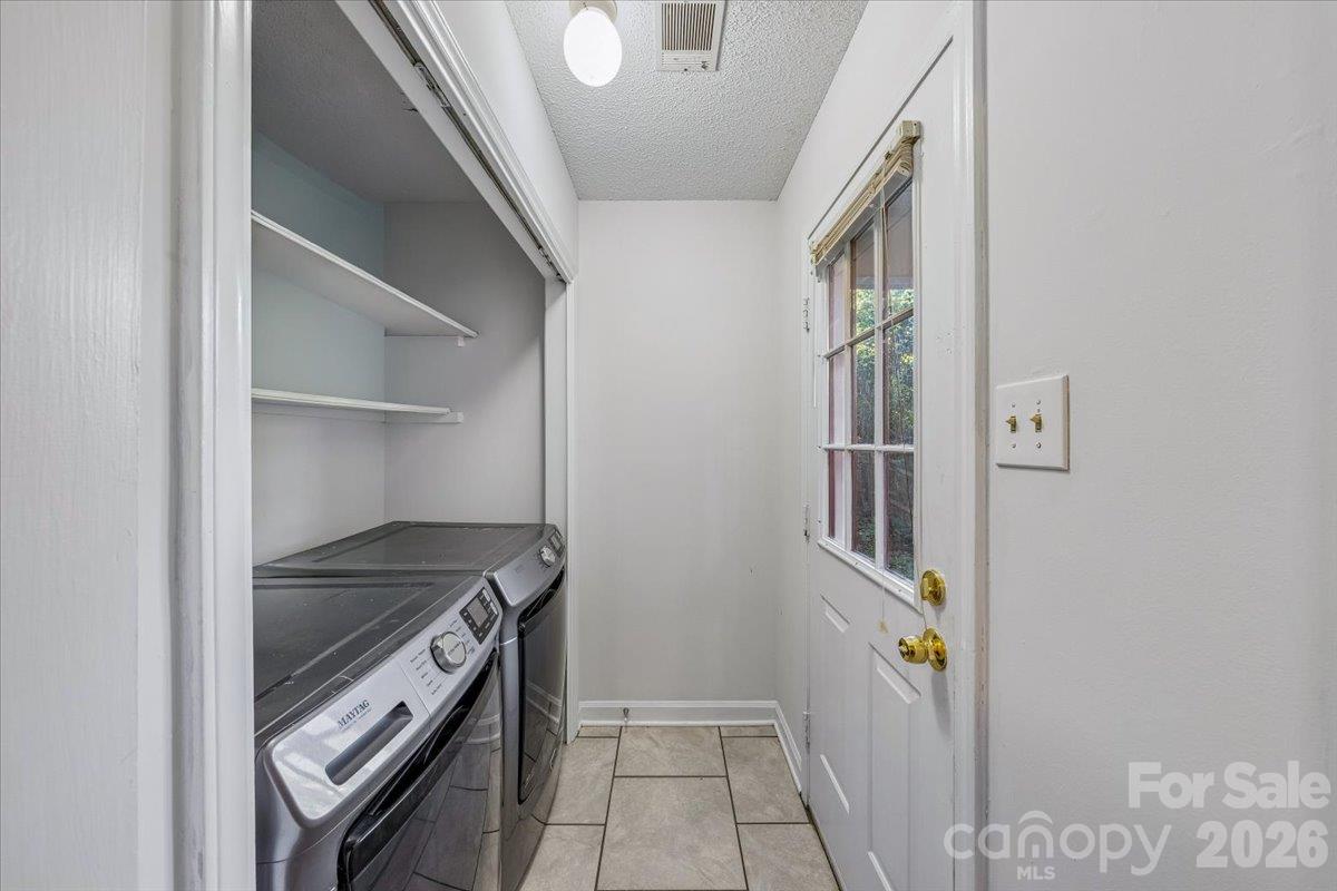 6000 Gate Post Road Property Photo 25