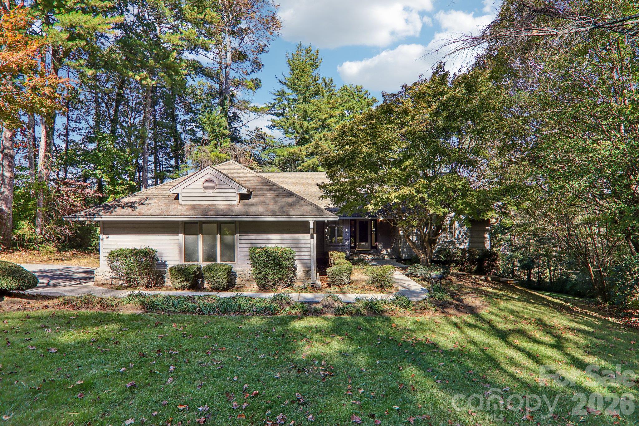 108 Kenwood Drive Property Photo 2