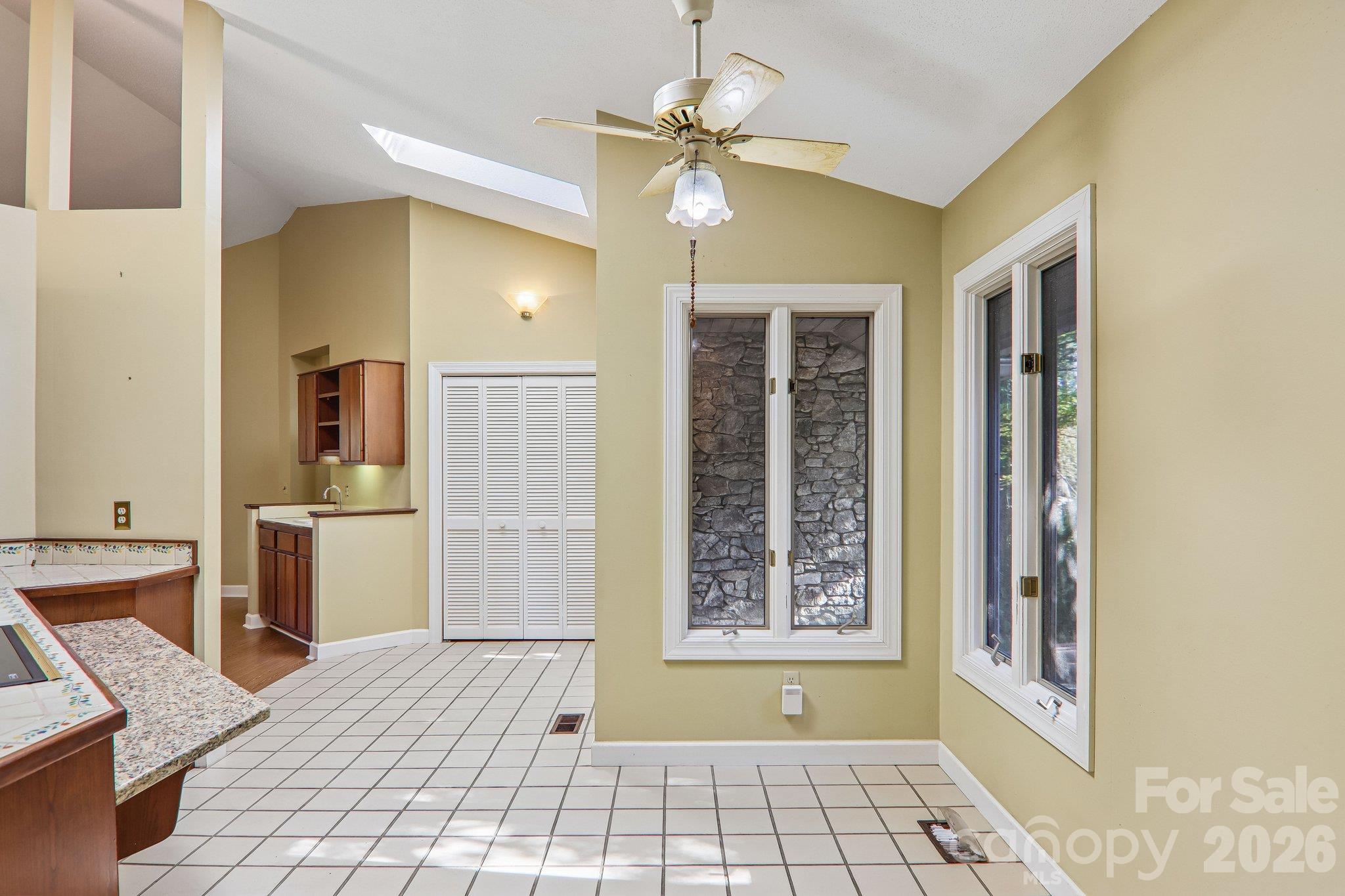 108 Kenwood Drive Property Photo 18
