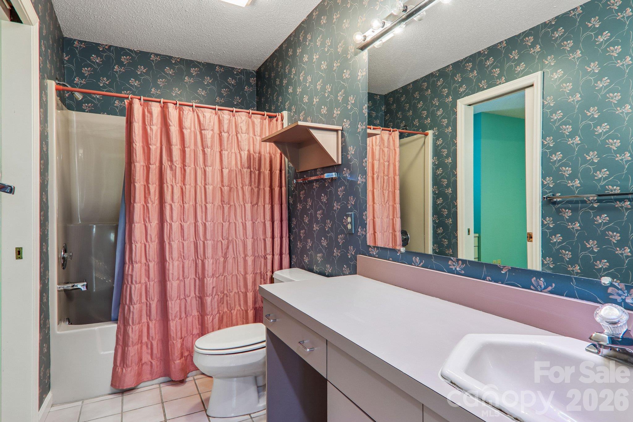 108 Kenwood Drive Property Photo 24