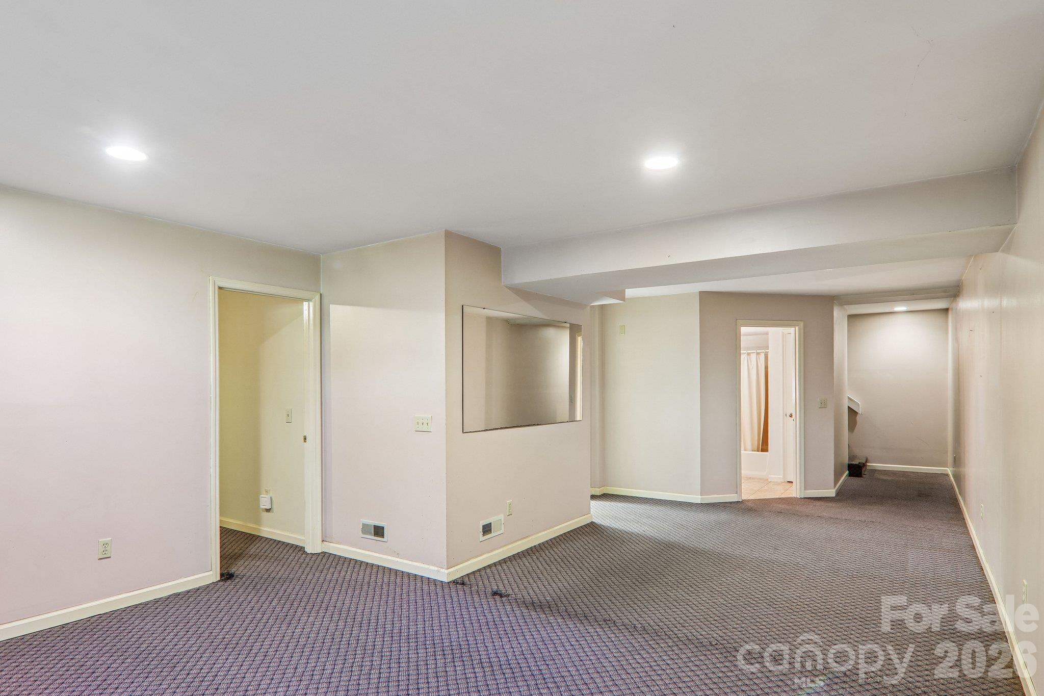 108 Kenwood Drive Property Photo 31