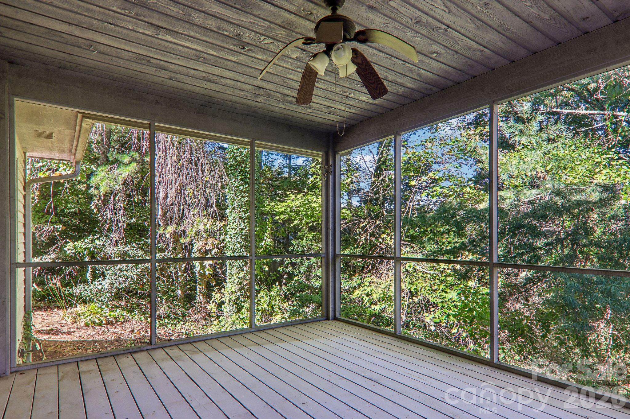 108 Kenwood Drive Property Photo 39