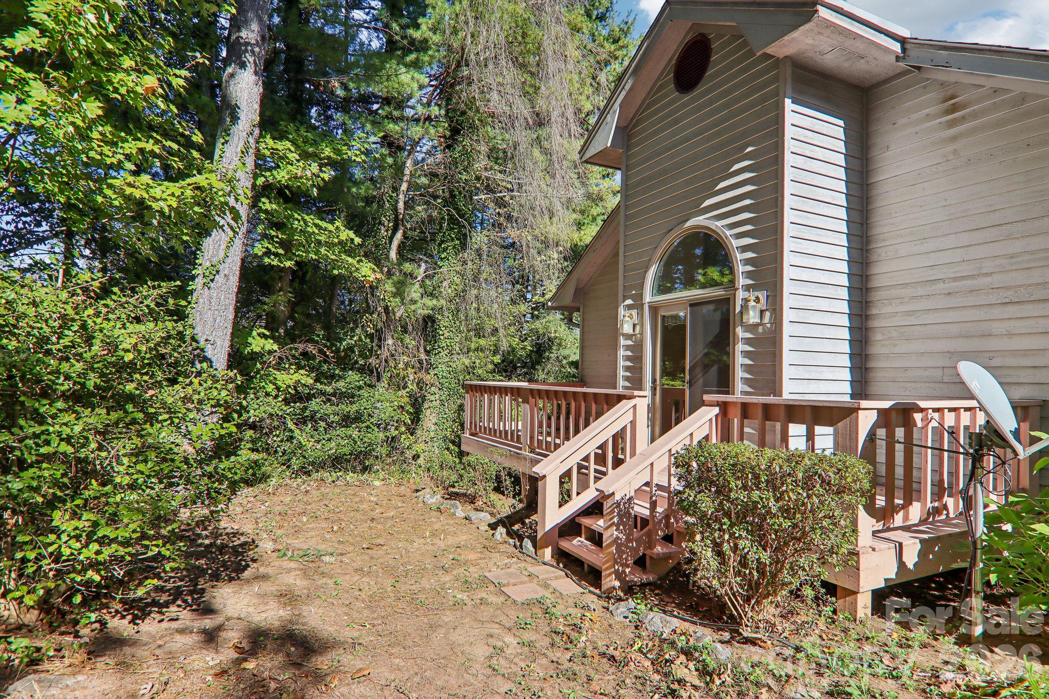 108 Kenwood Drive Property Photo 41