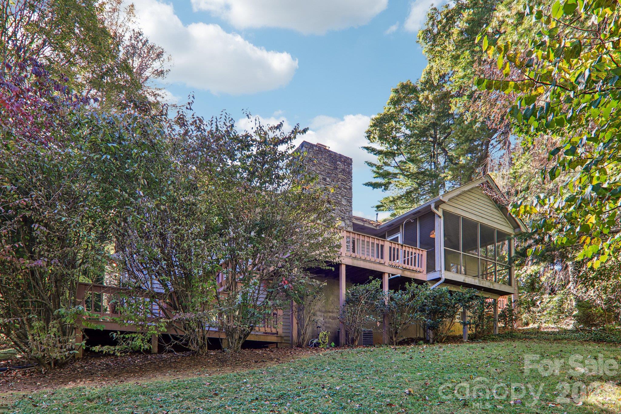 108 Kenwood Drive Property Photo 43