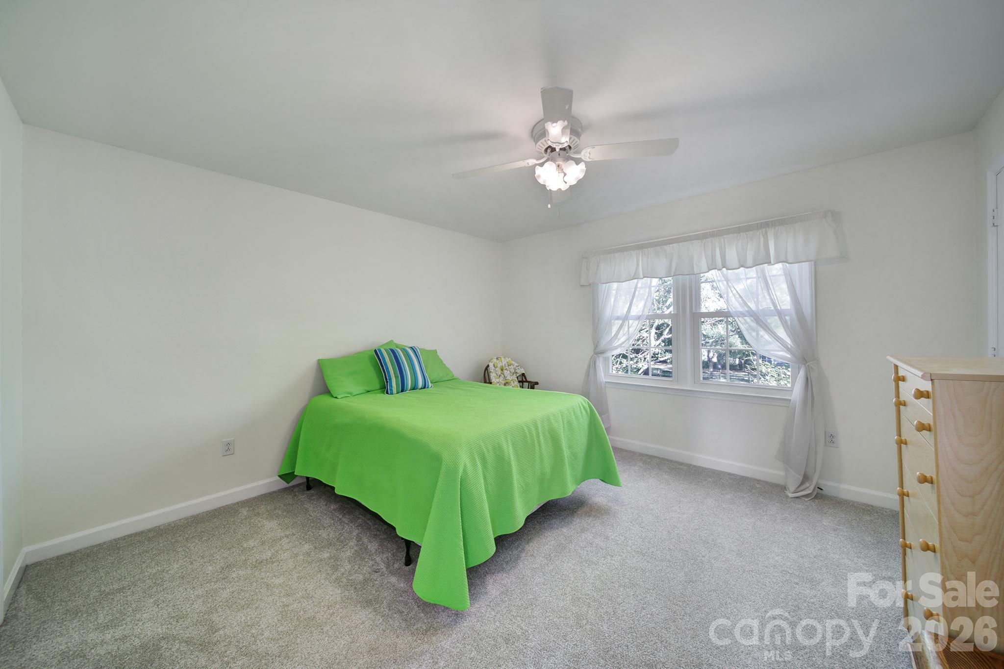 2004 Glouchester Circle Property Photo 23