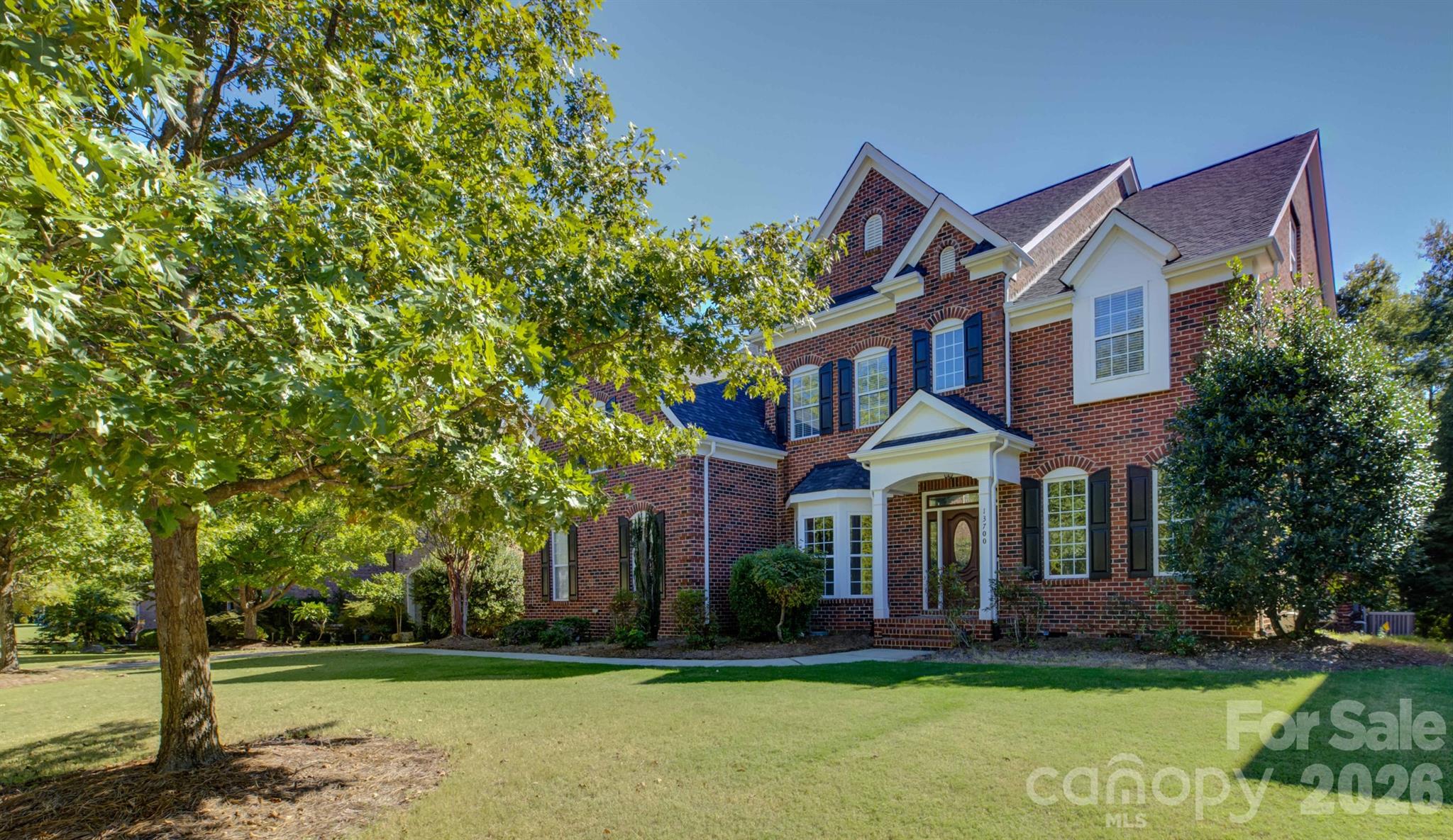 13700 Glen Abbey Drive Property Photo 1