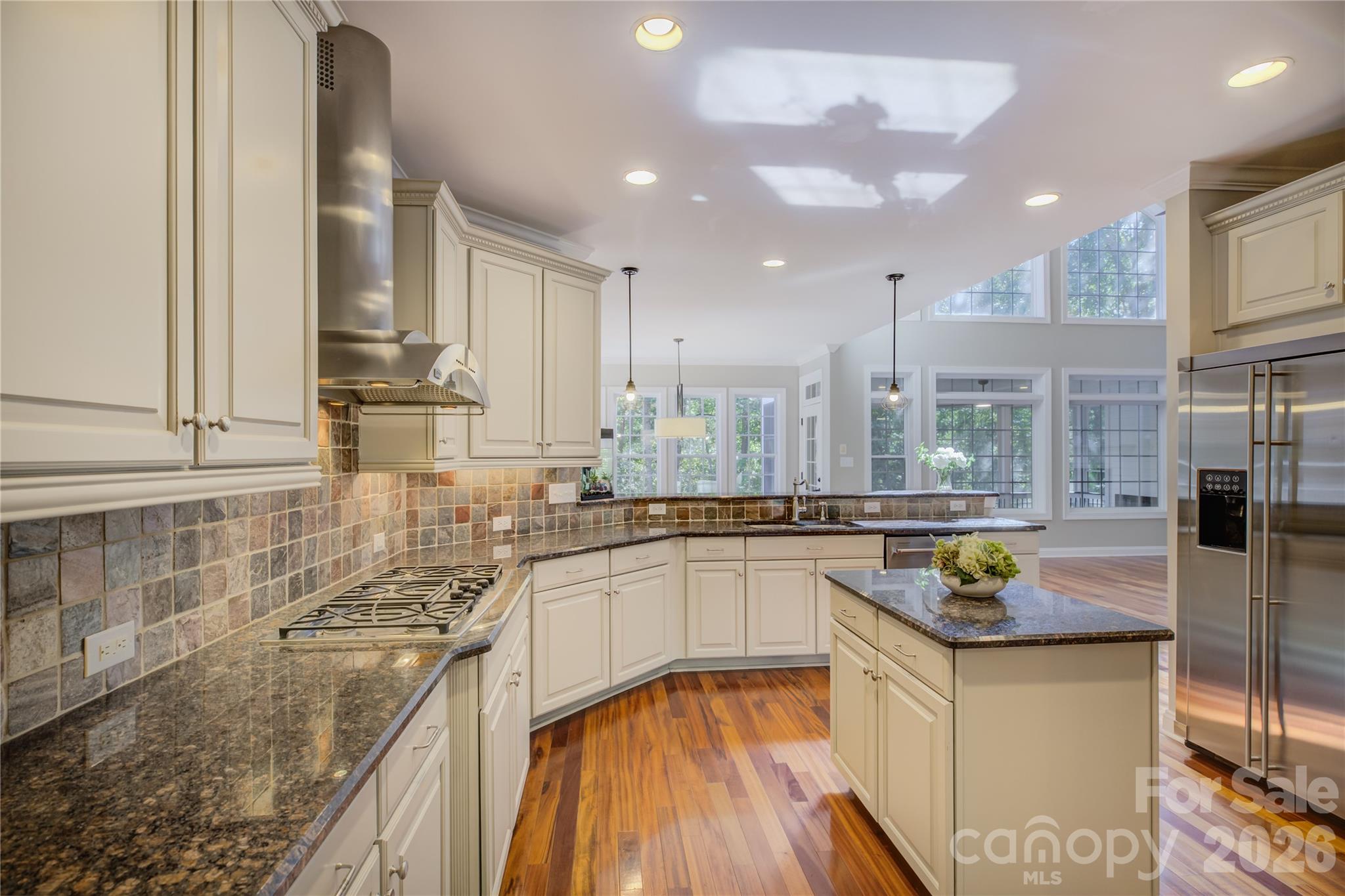13700 Glen Abbey Drive Property Photo 12