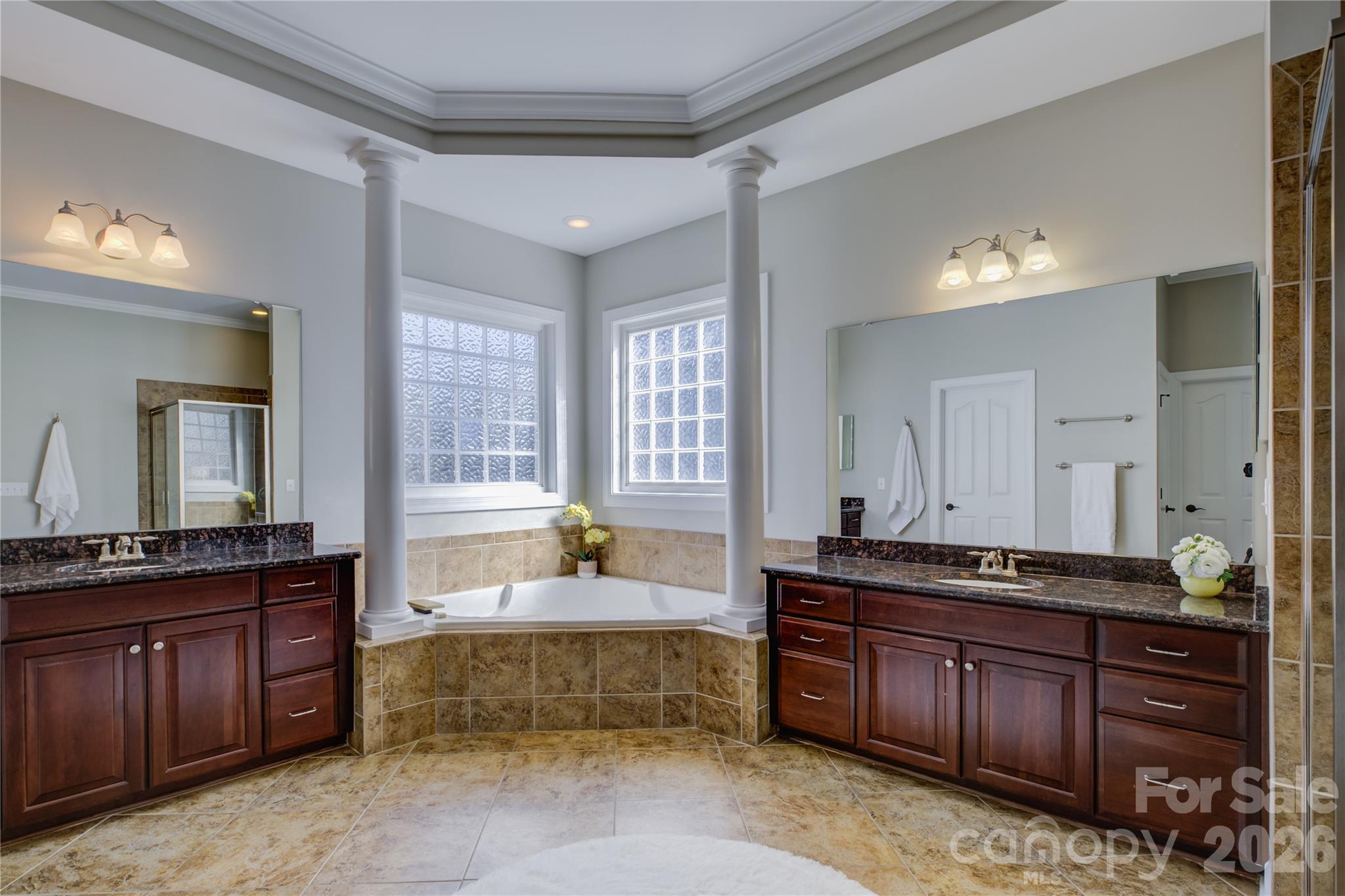 13700 Glen Abbey Drive Property Photo 27